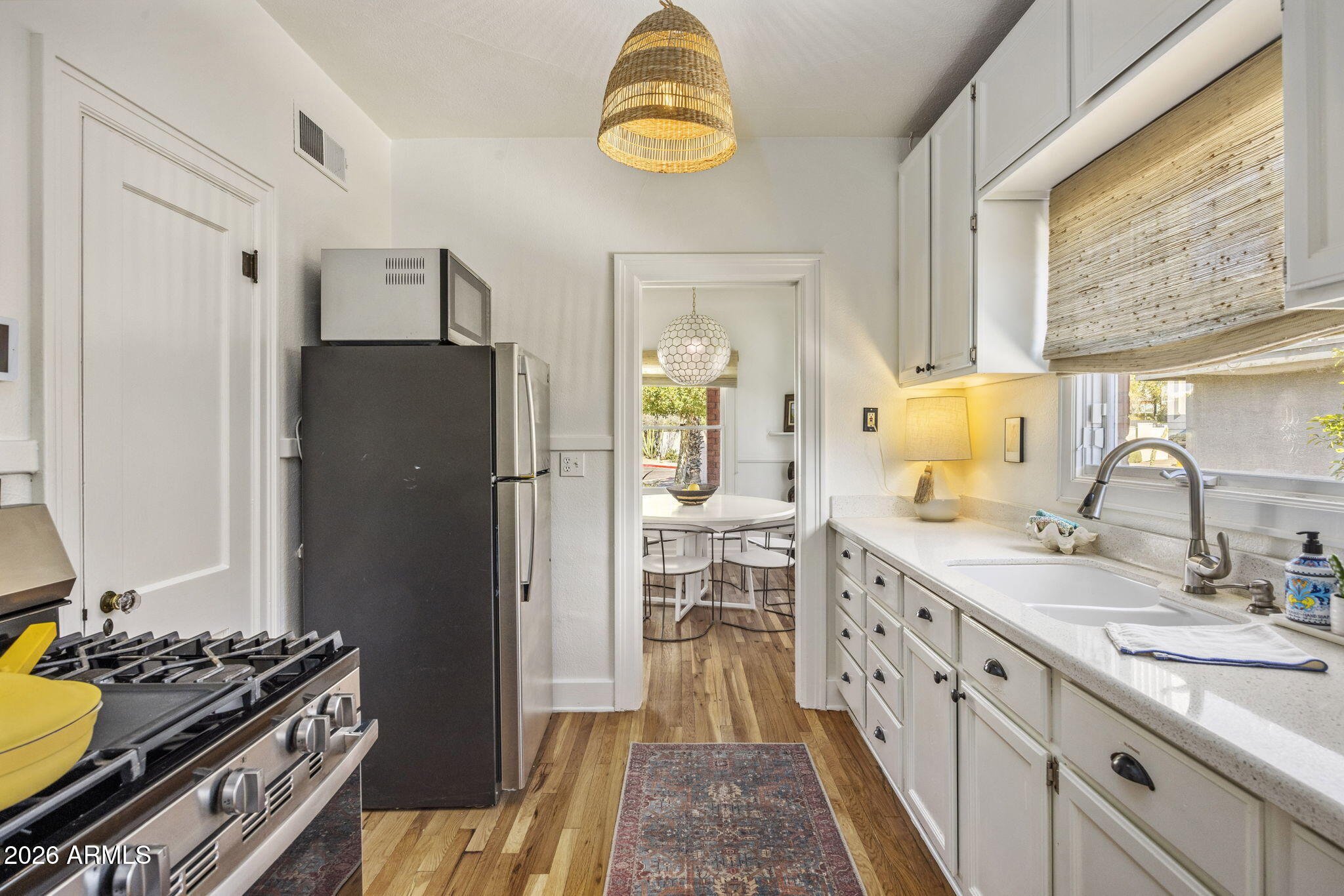 29 W WILSHIRE Drive