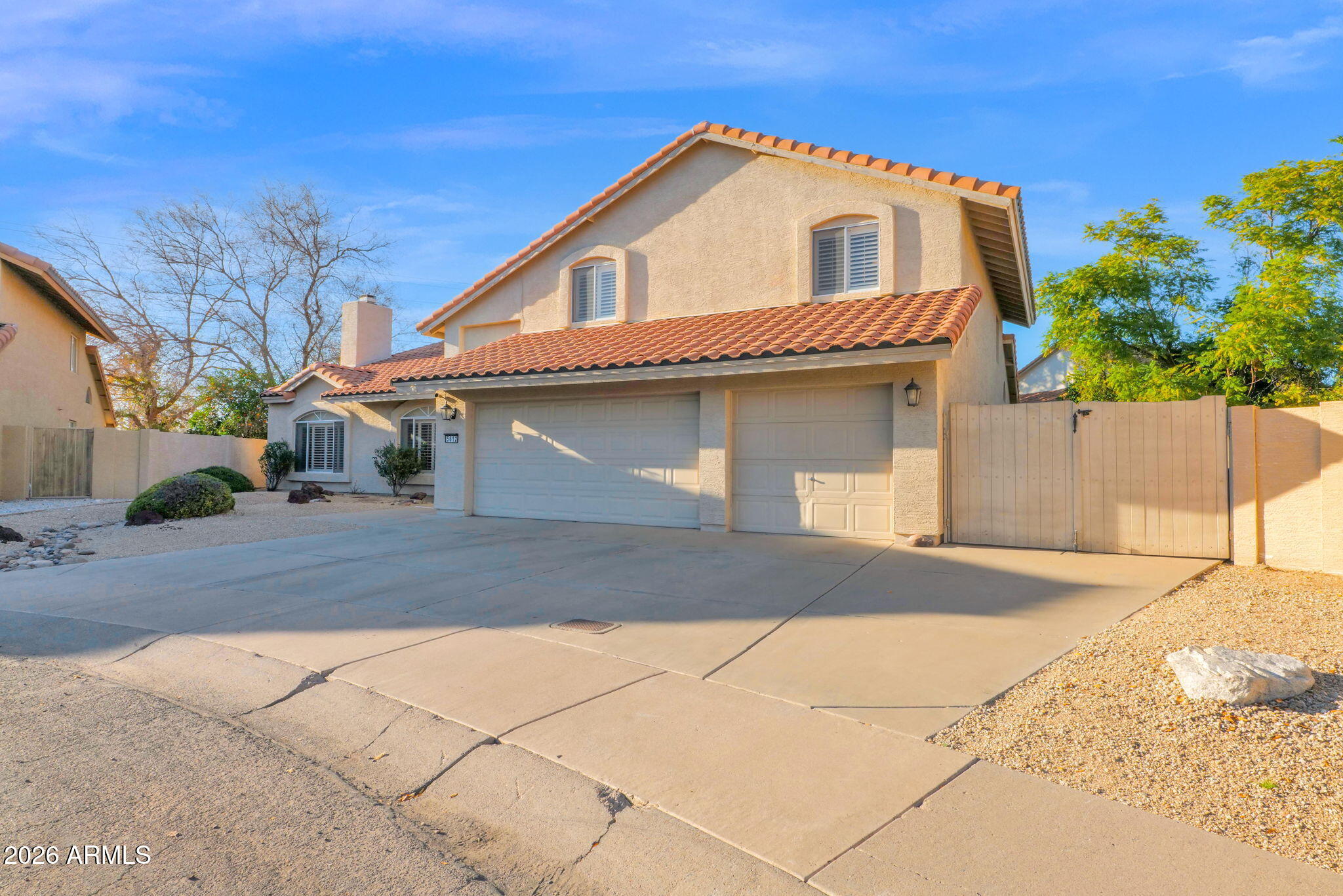 5612 E MARILYN Road