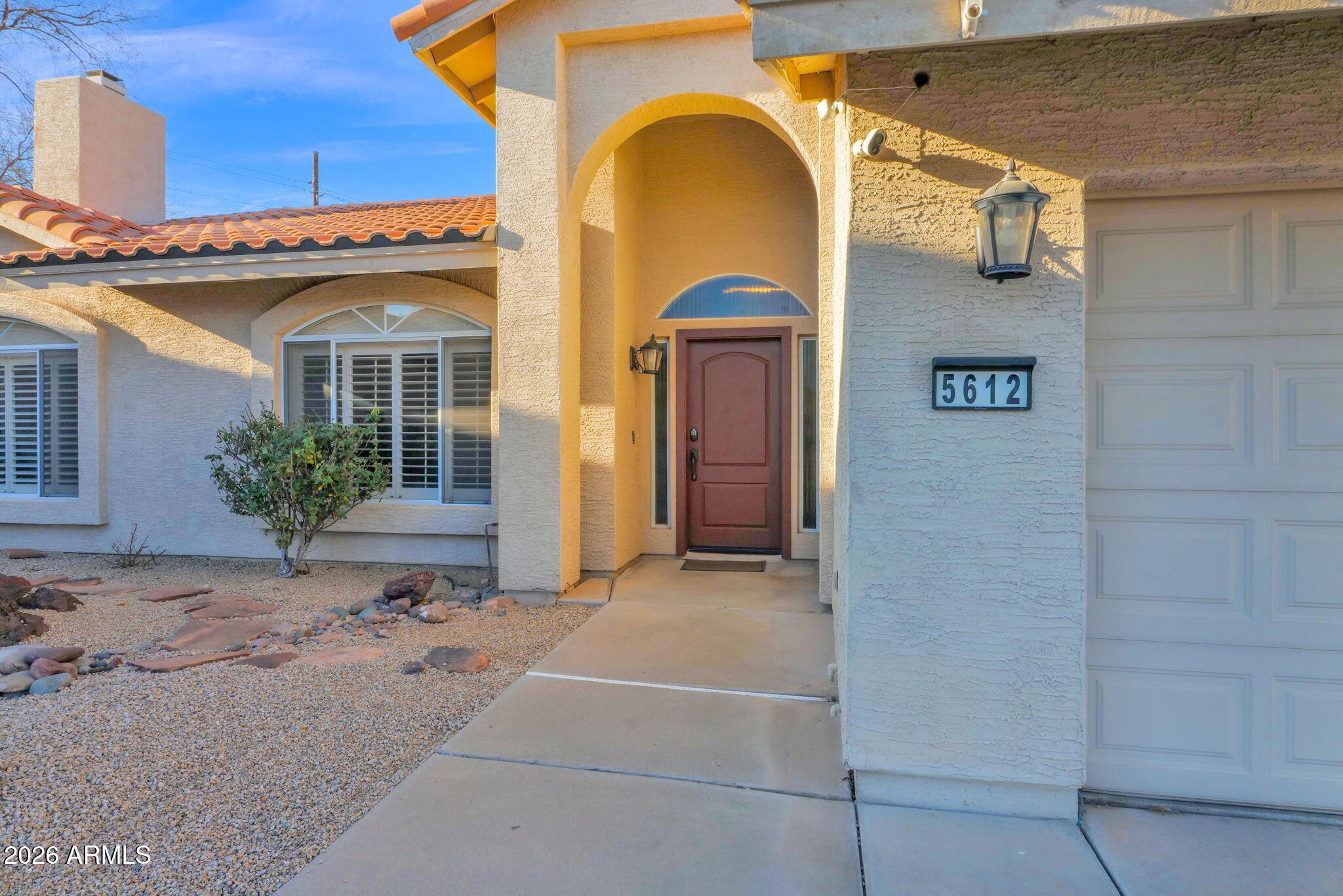 5612 E MARILYN Road