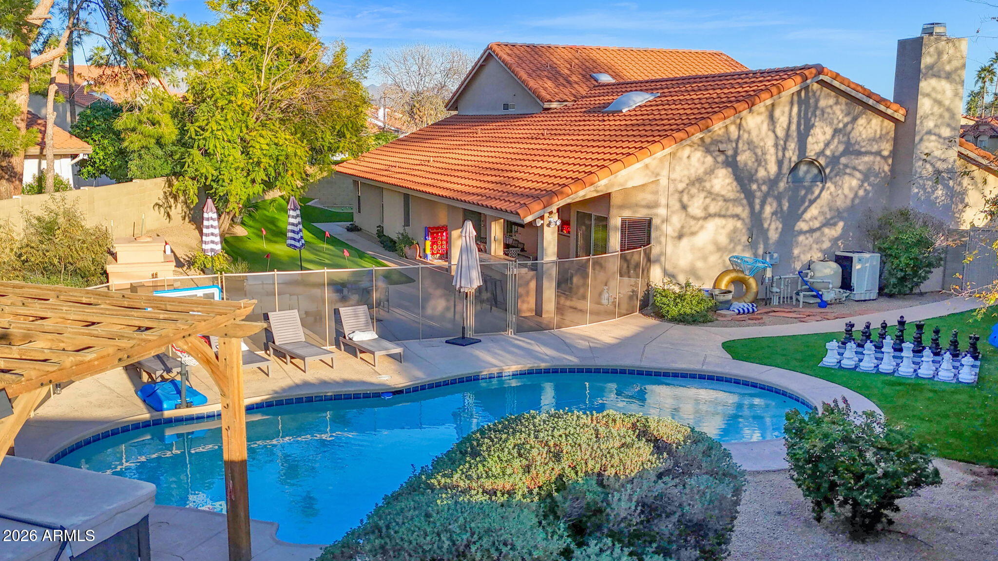 5612 E MARILYN Road
