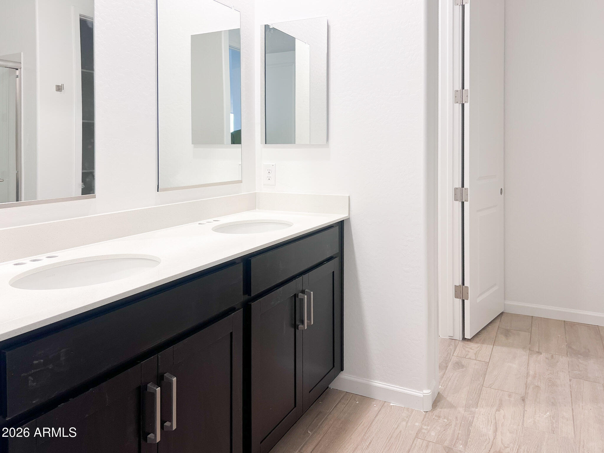 15704 W CAMDEN Avenue