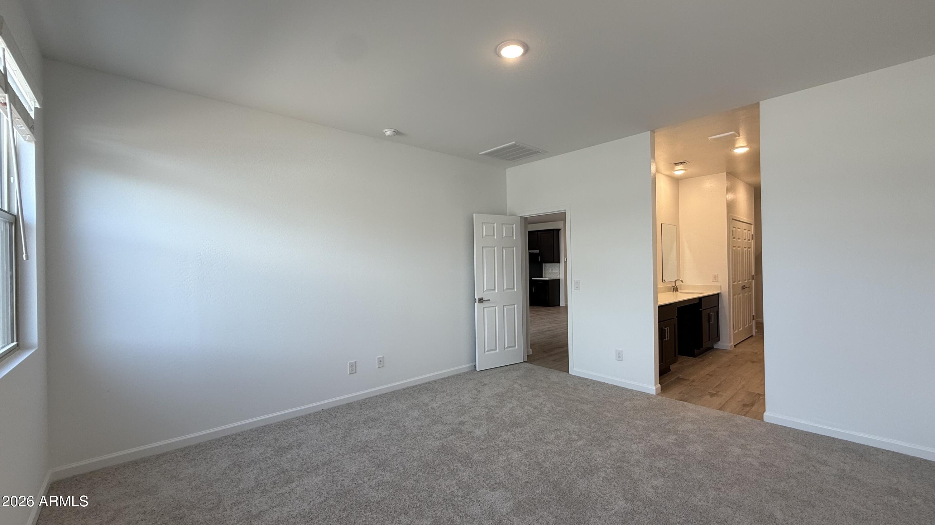 47652 W KENNER Drive