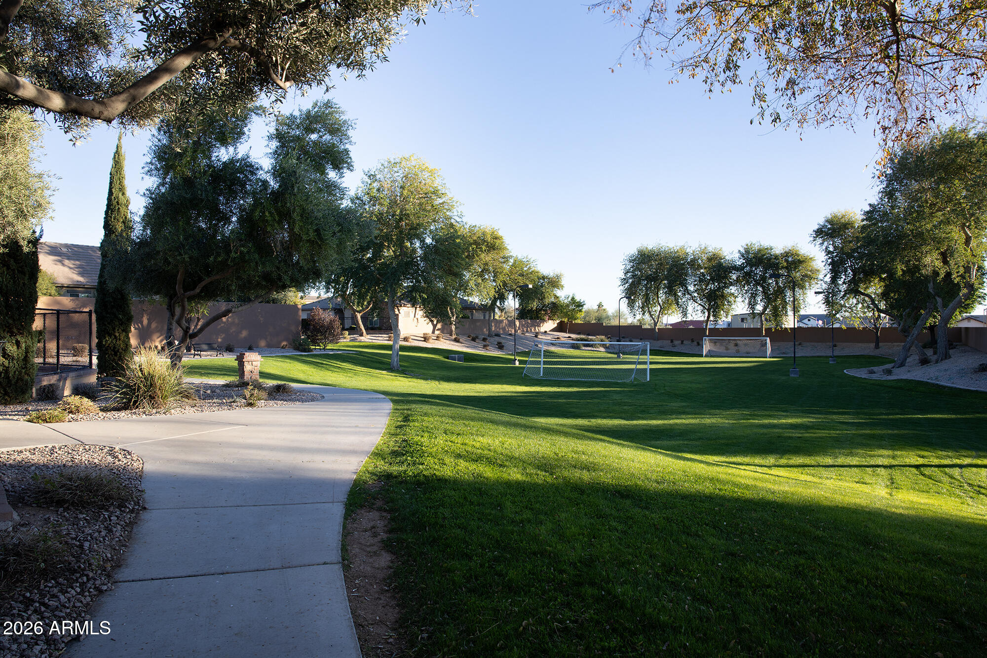 7052 E IVYGLEN Circle