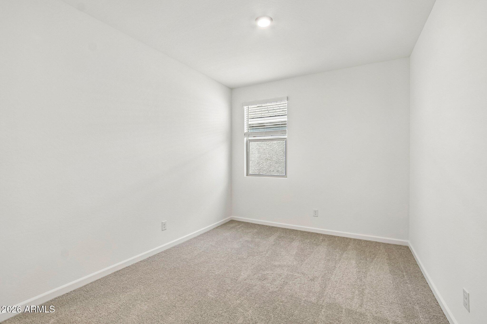 6603 E FIDDLENECK Way