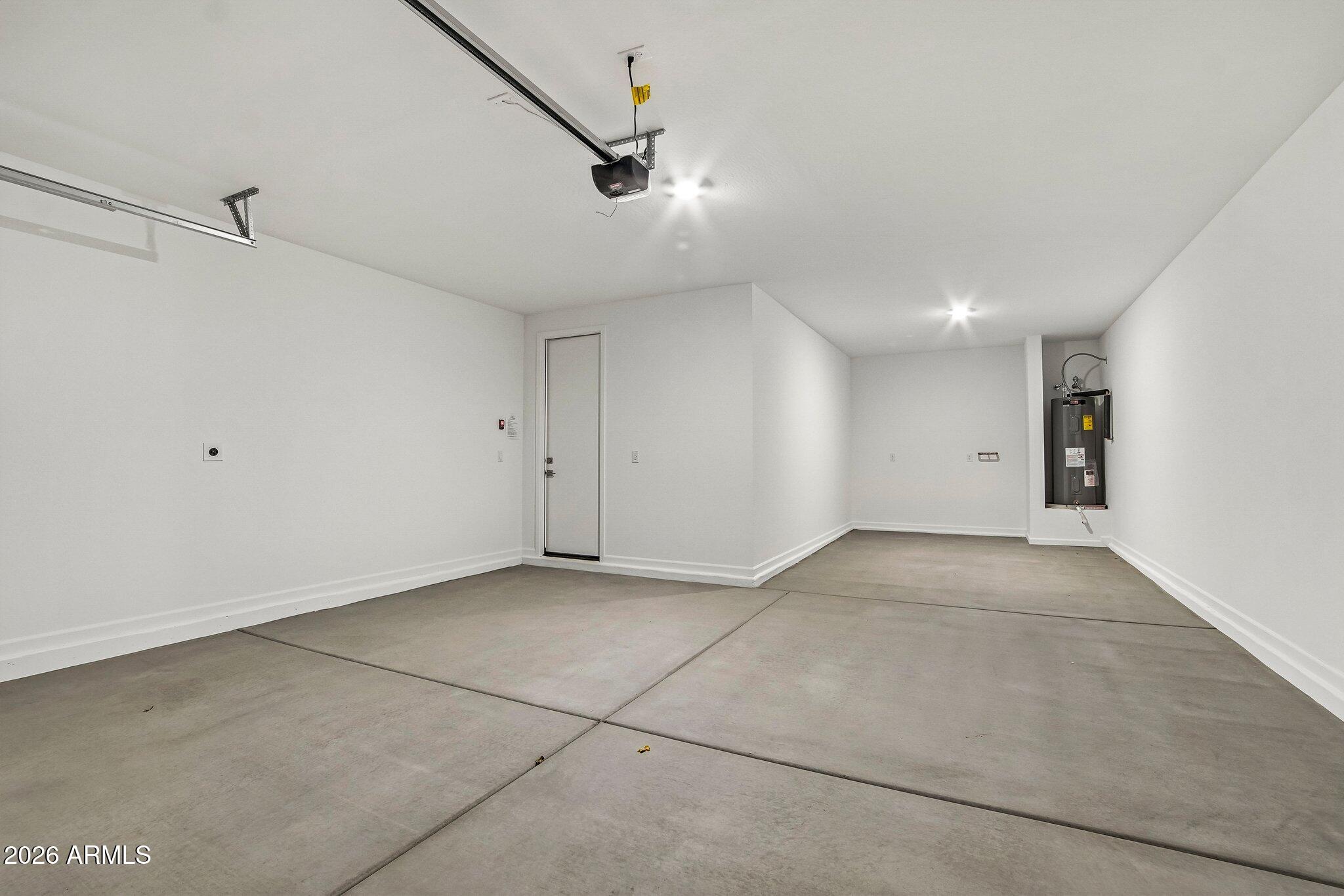 6603 E FIDDLENECK Way