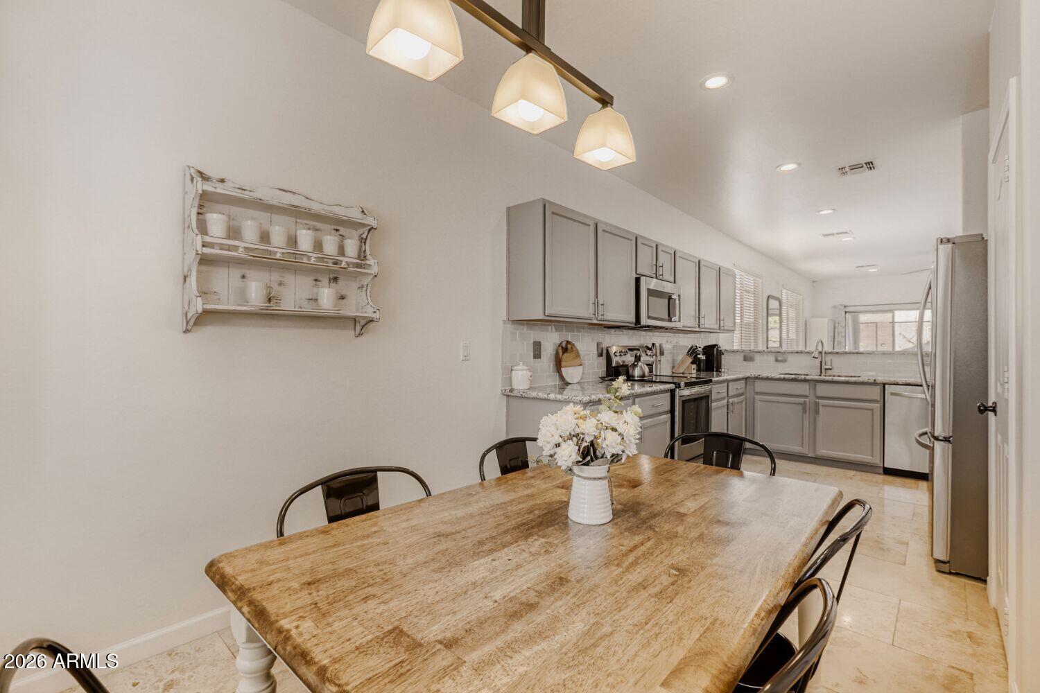 4036 E ANGELA Drive