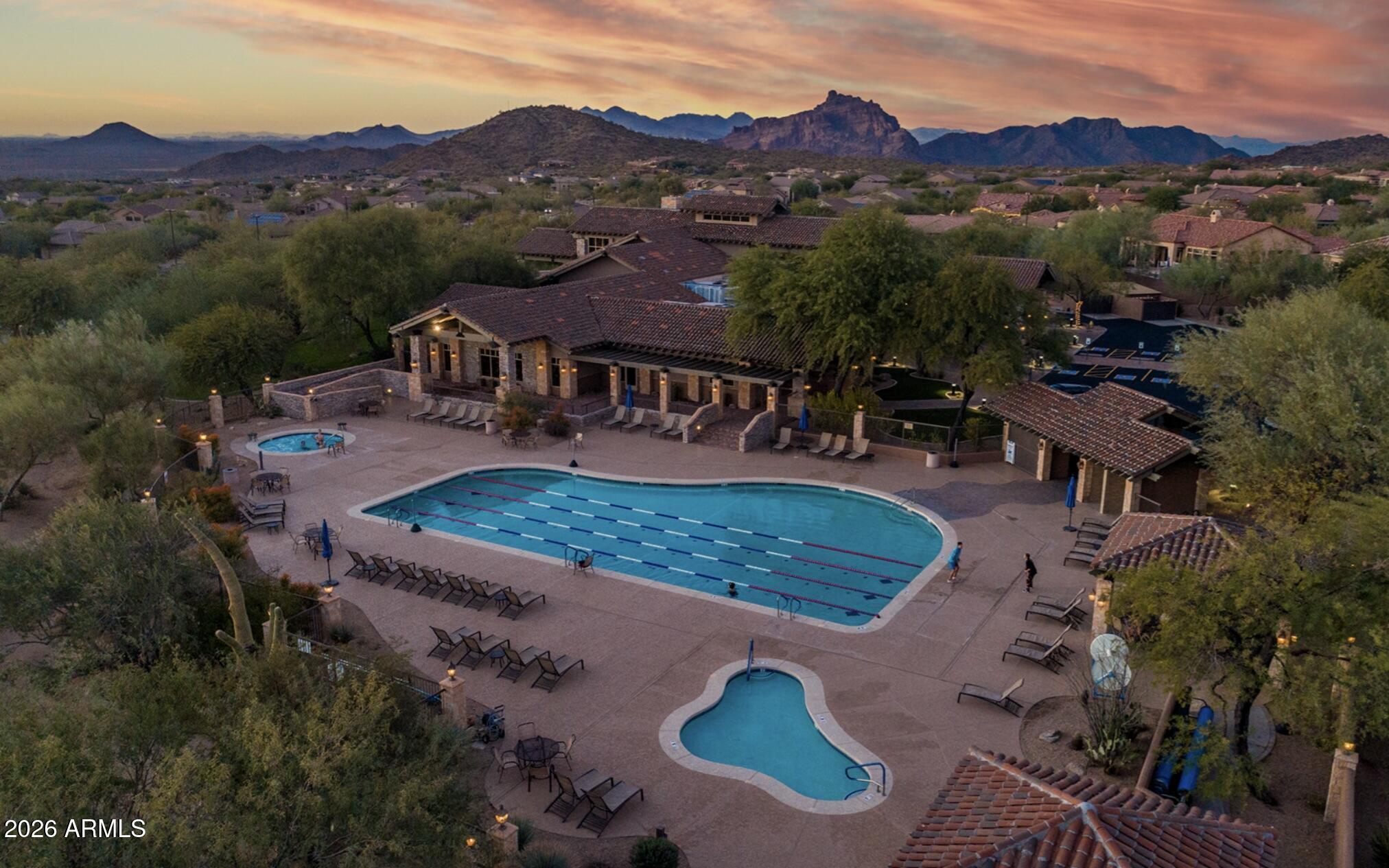 7253 E NATHAN Street