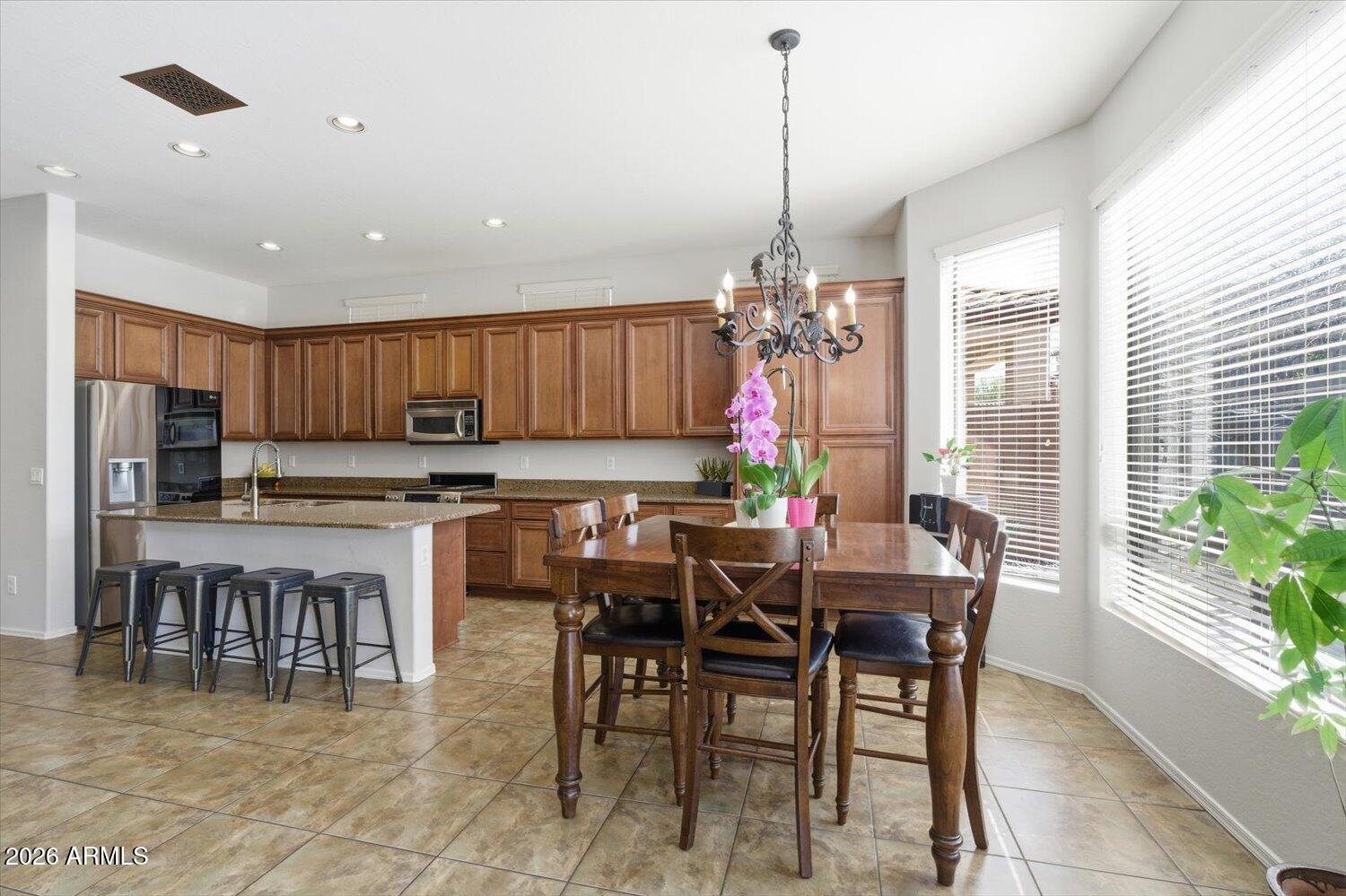 7253 E NATHAN Street