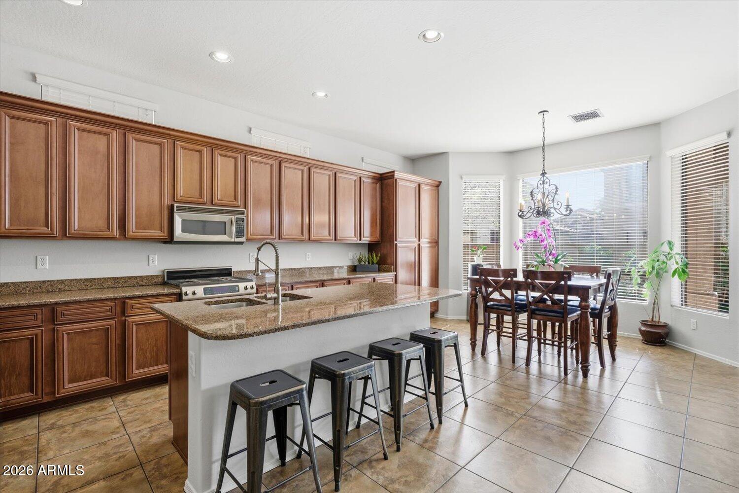 7253 E NATHAN Street