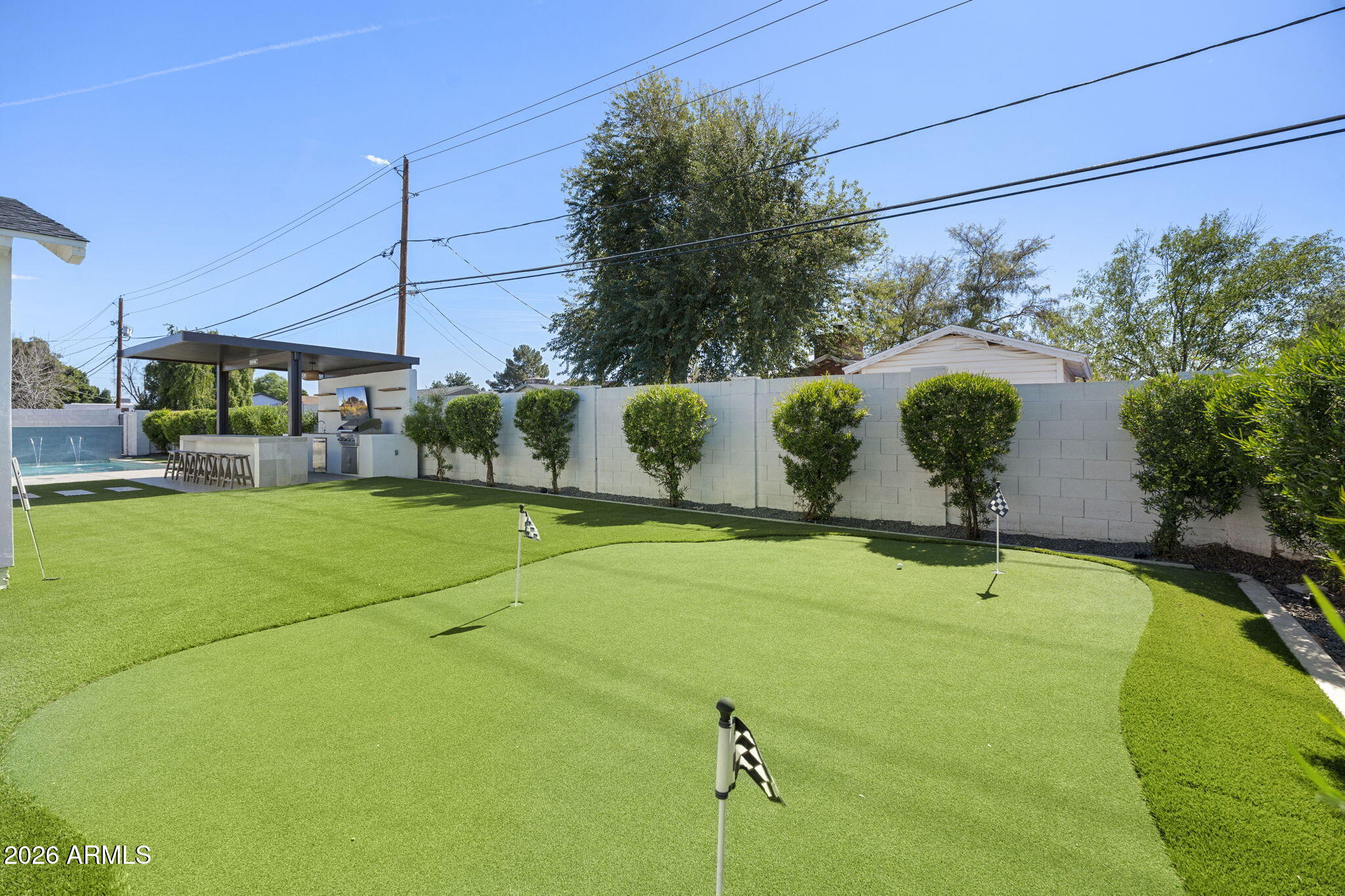 4323 E Whitton Avenue