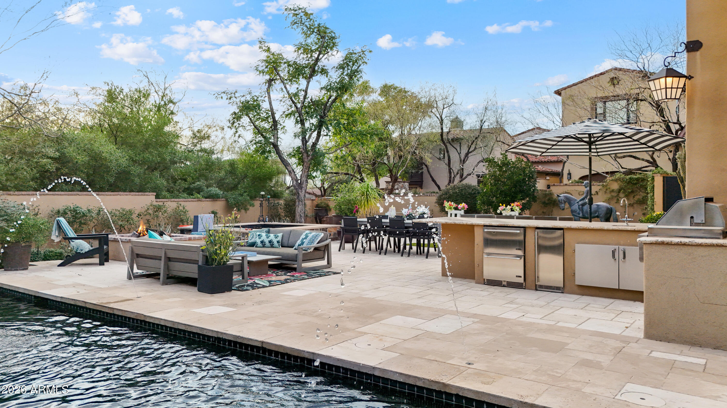 10244 E WINDRUNNER Drive