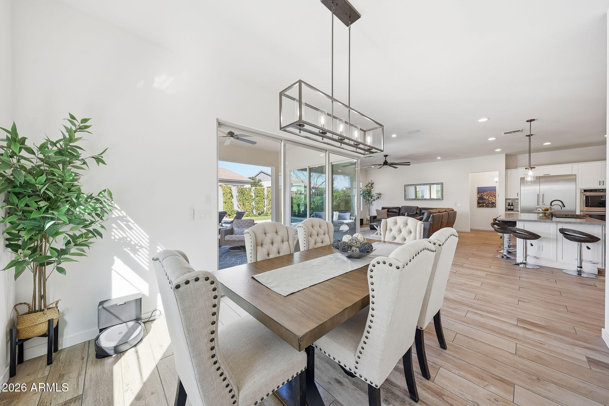 4416 E ROY ROGERS Road