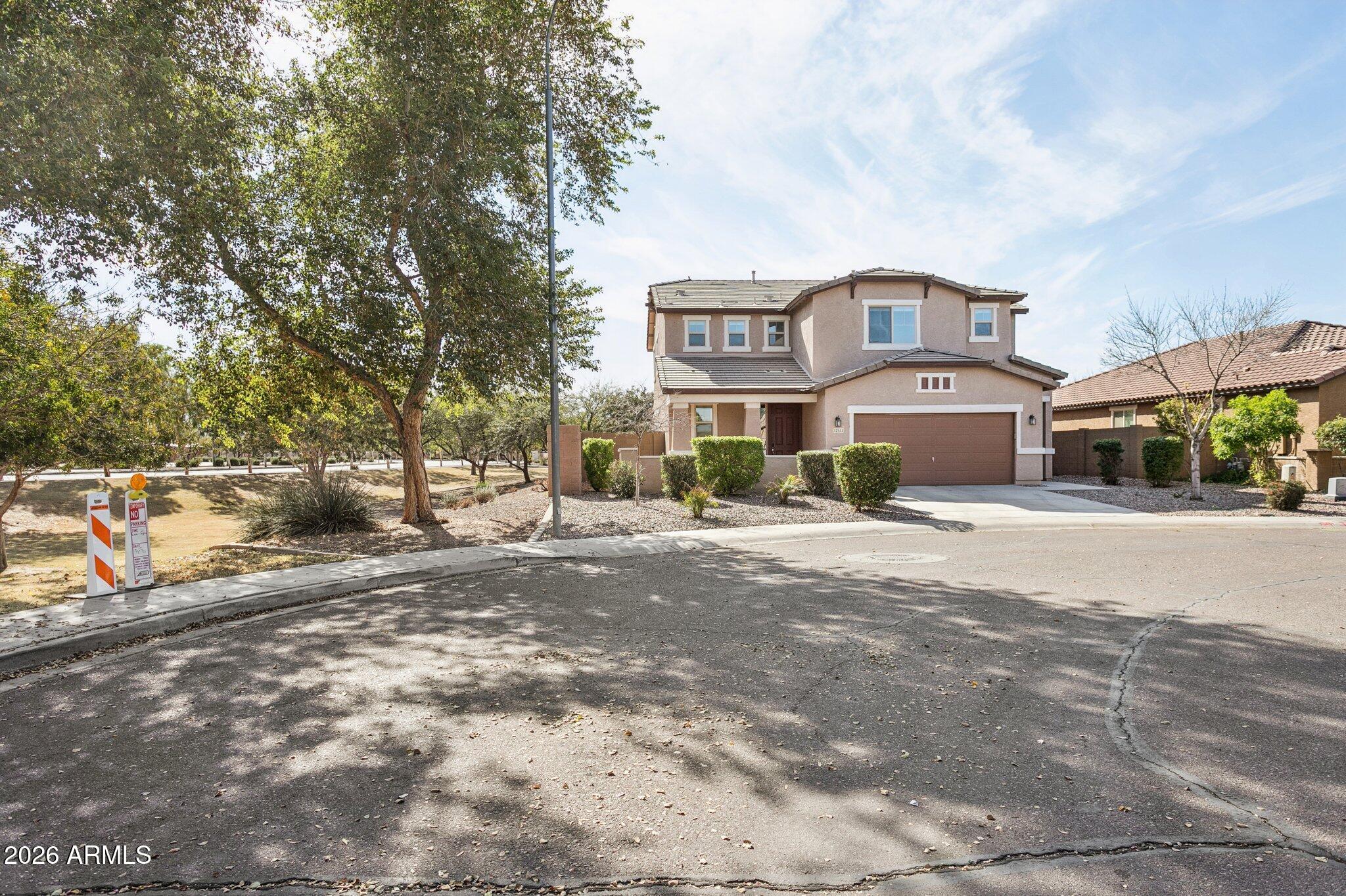 12151 W Davis Lane