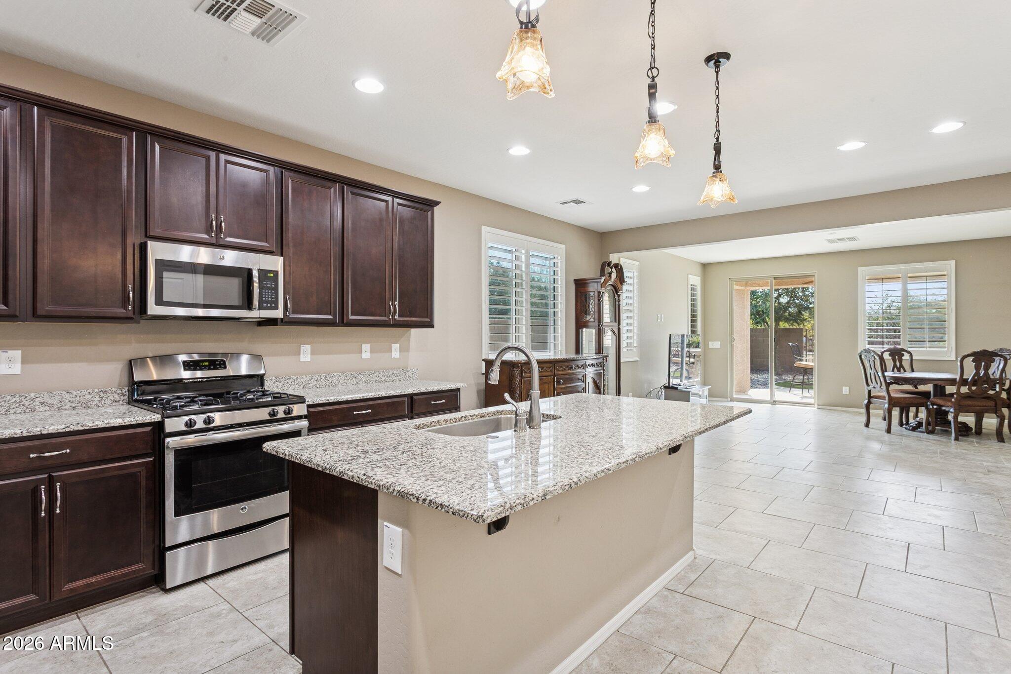 12151 W Davis Lane
