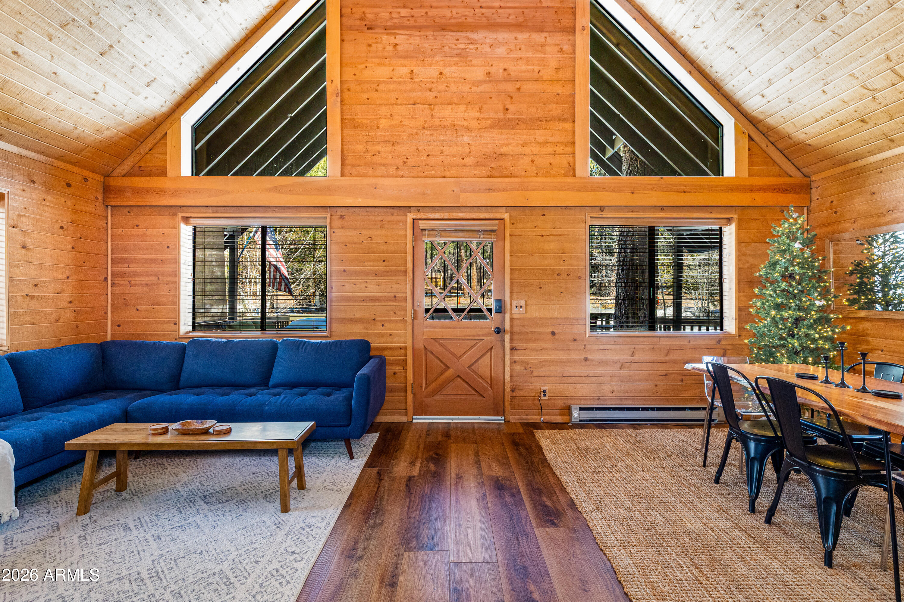 115 LODGE Drive