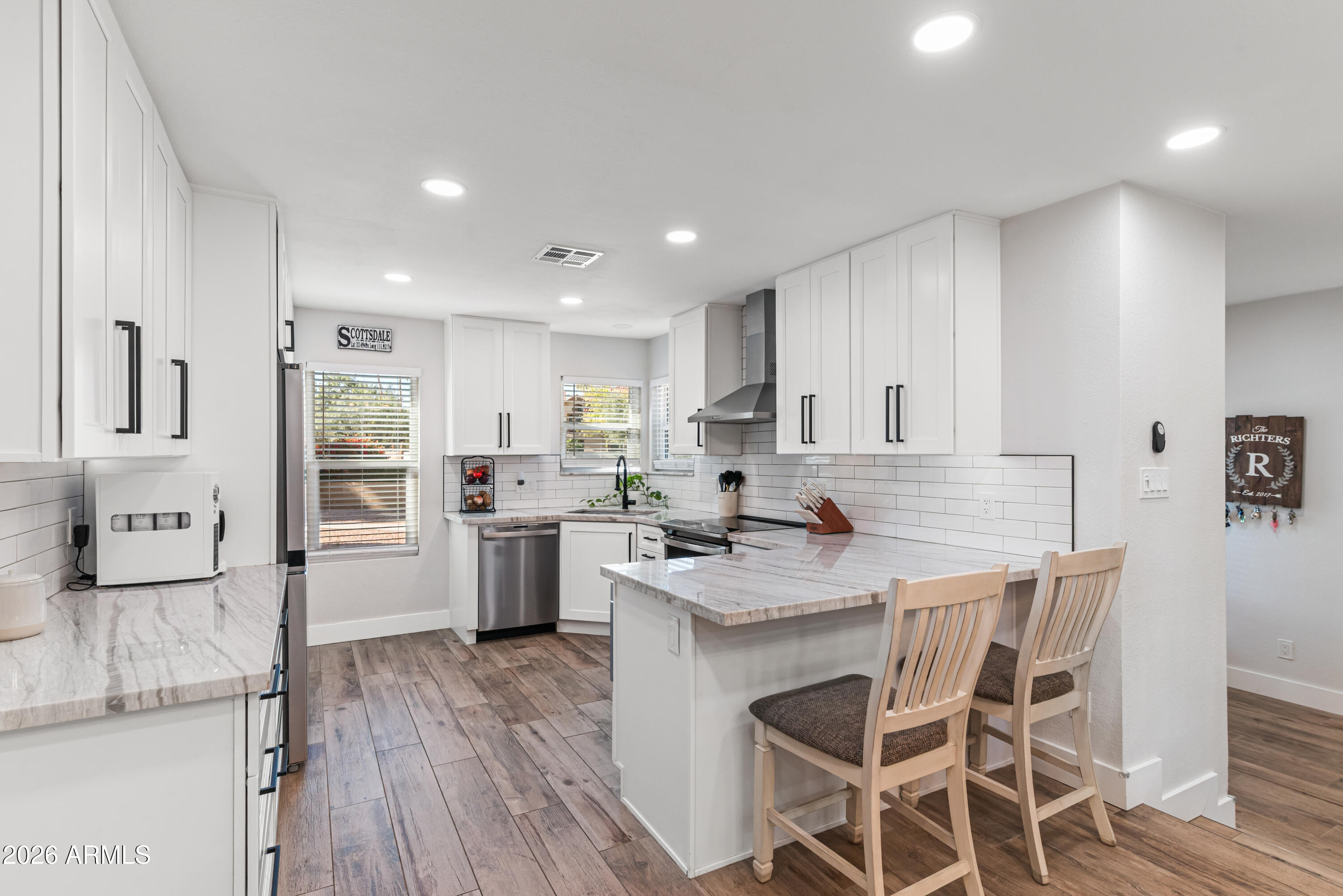 8787 E MOUNTAIN VIEW Road 1019