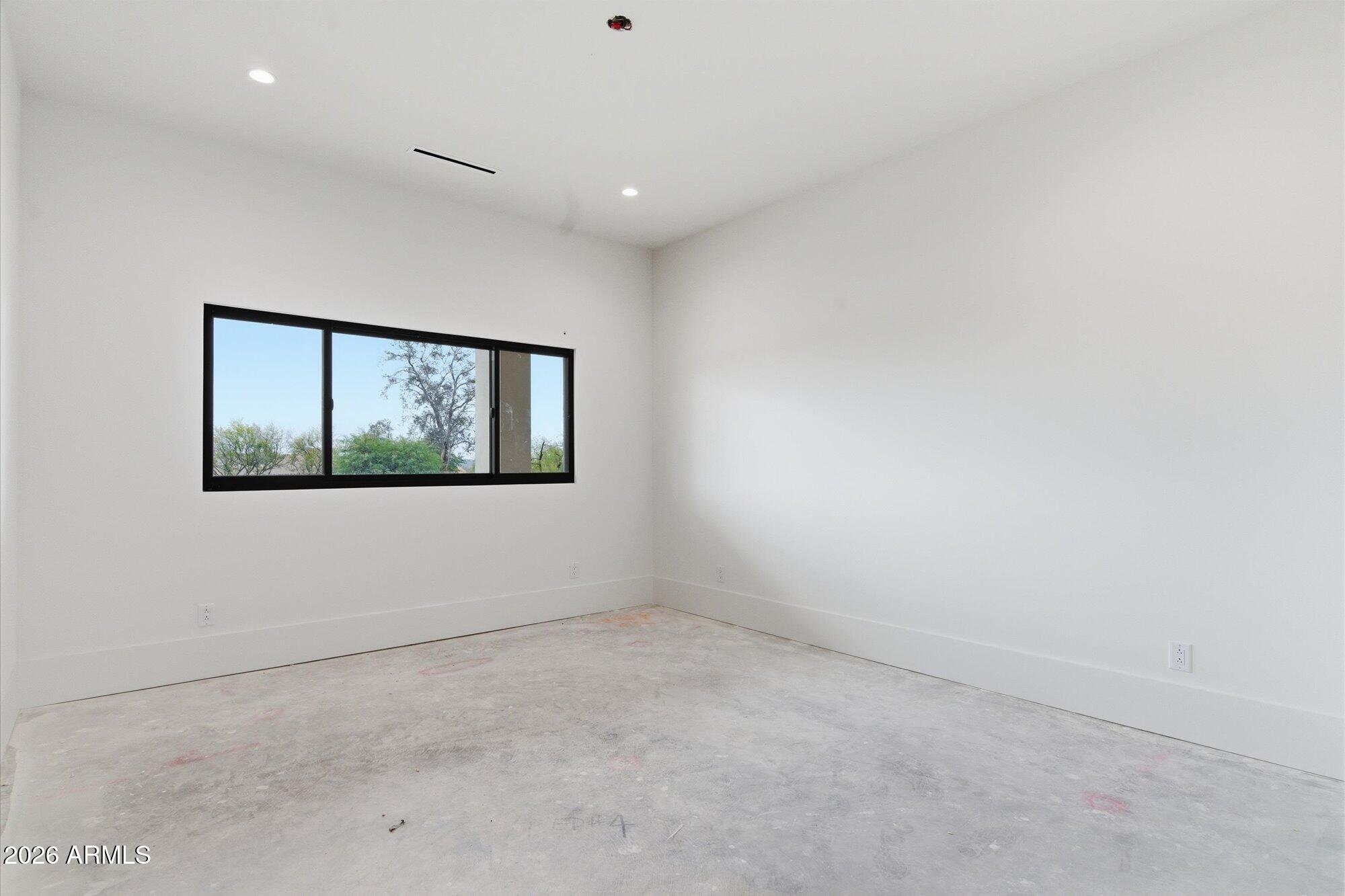 9021 E RIMROCK Drive