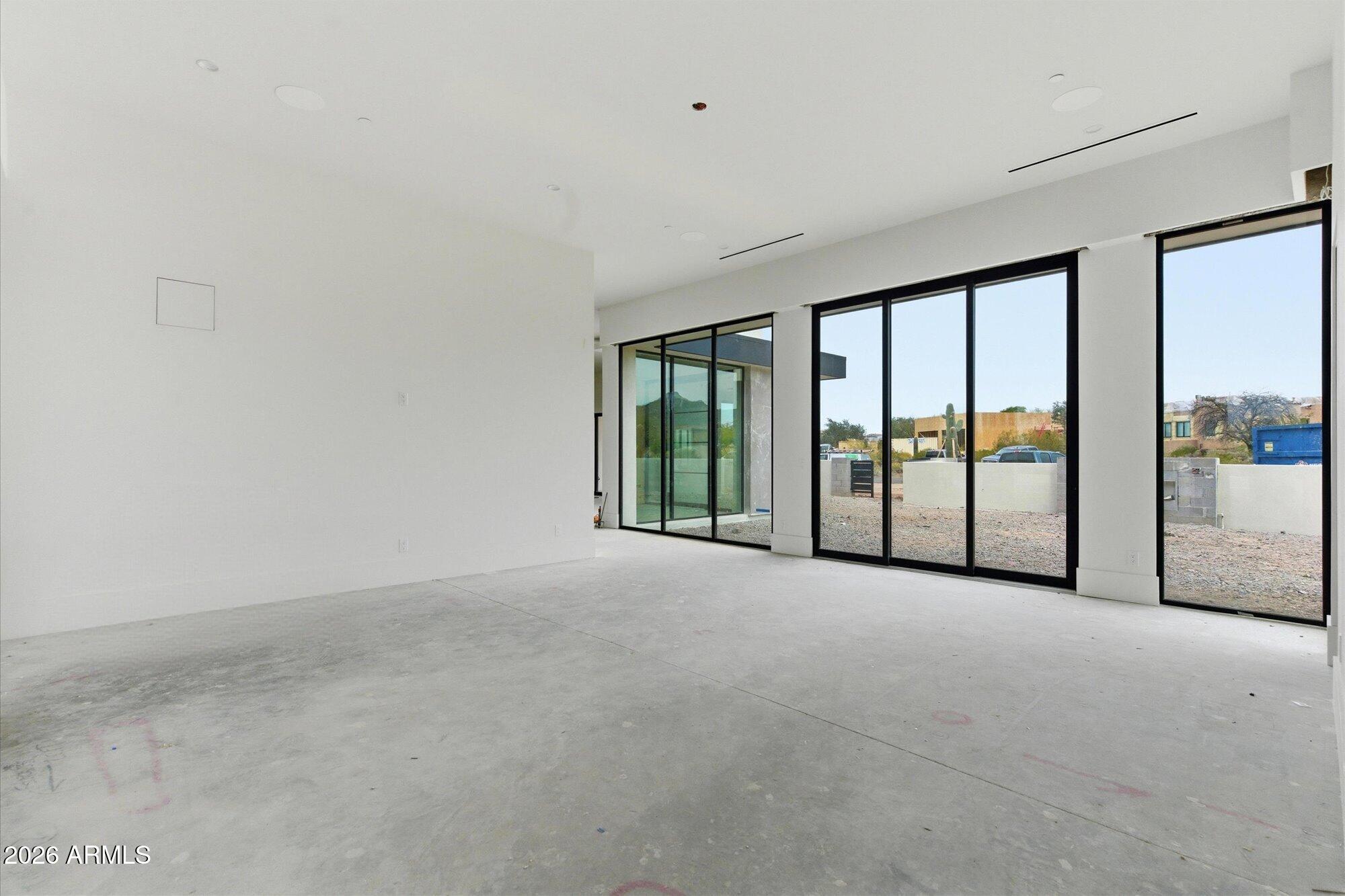 9021 E RIMROCK Drive