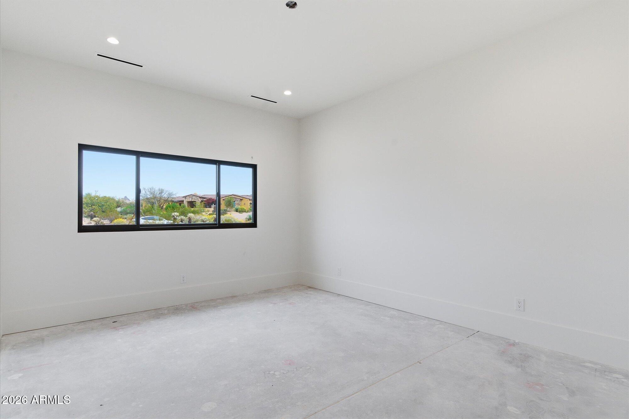 9021 E RIMROCK Drive