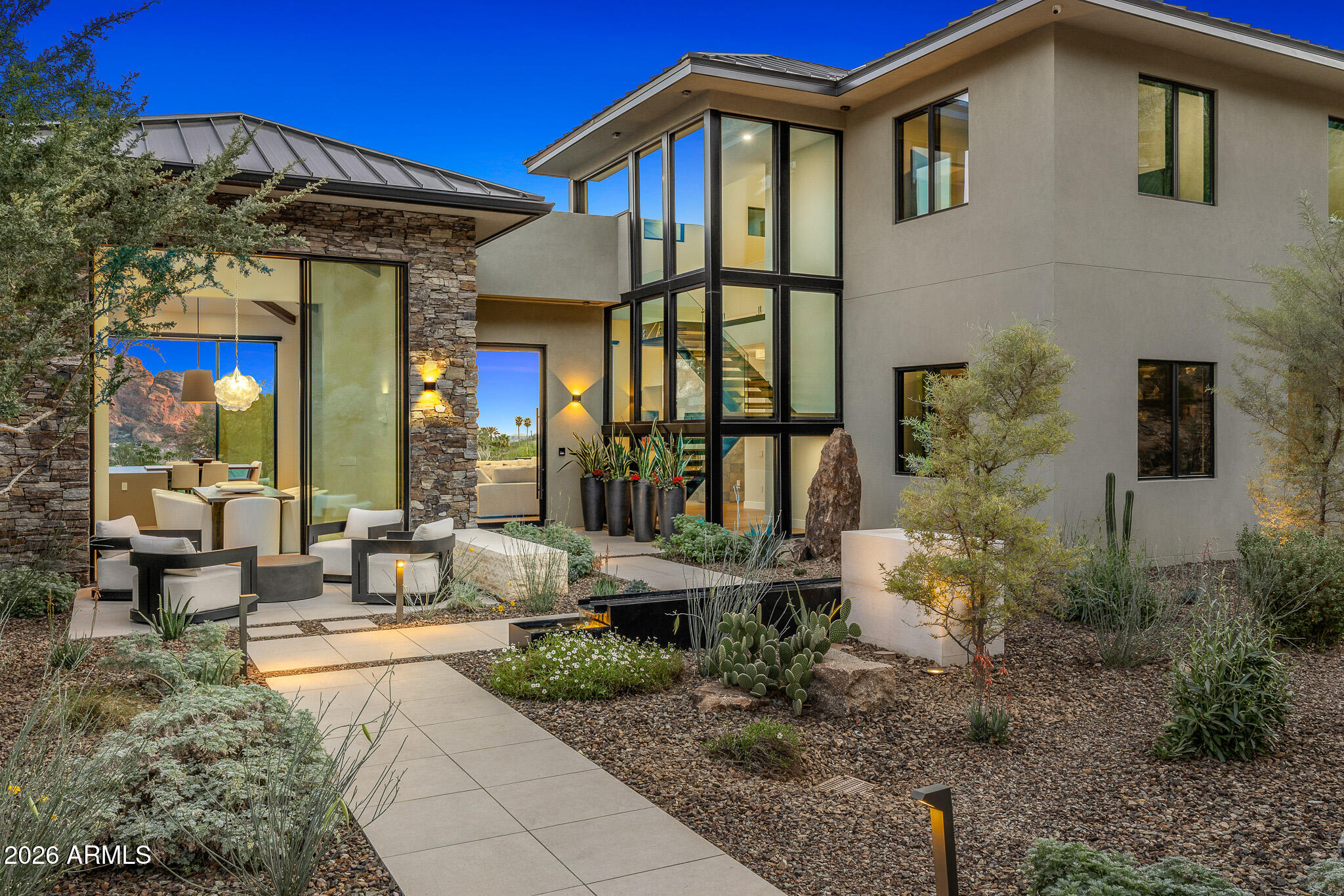 7540 N LAKESIDE Lane