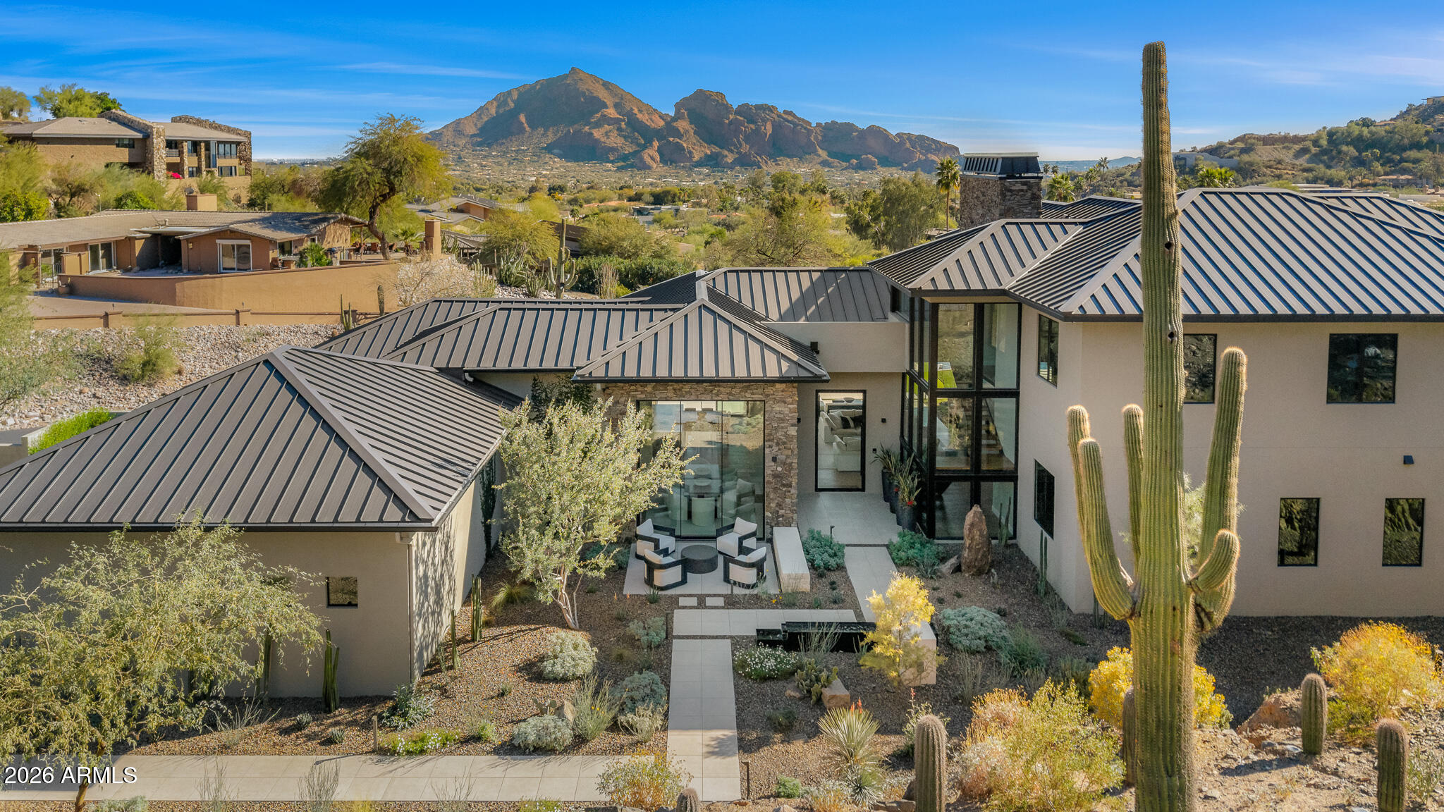 7540 N LAKESIDE Lane