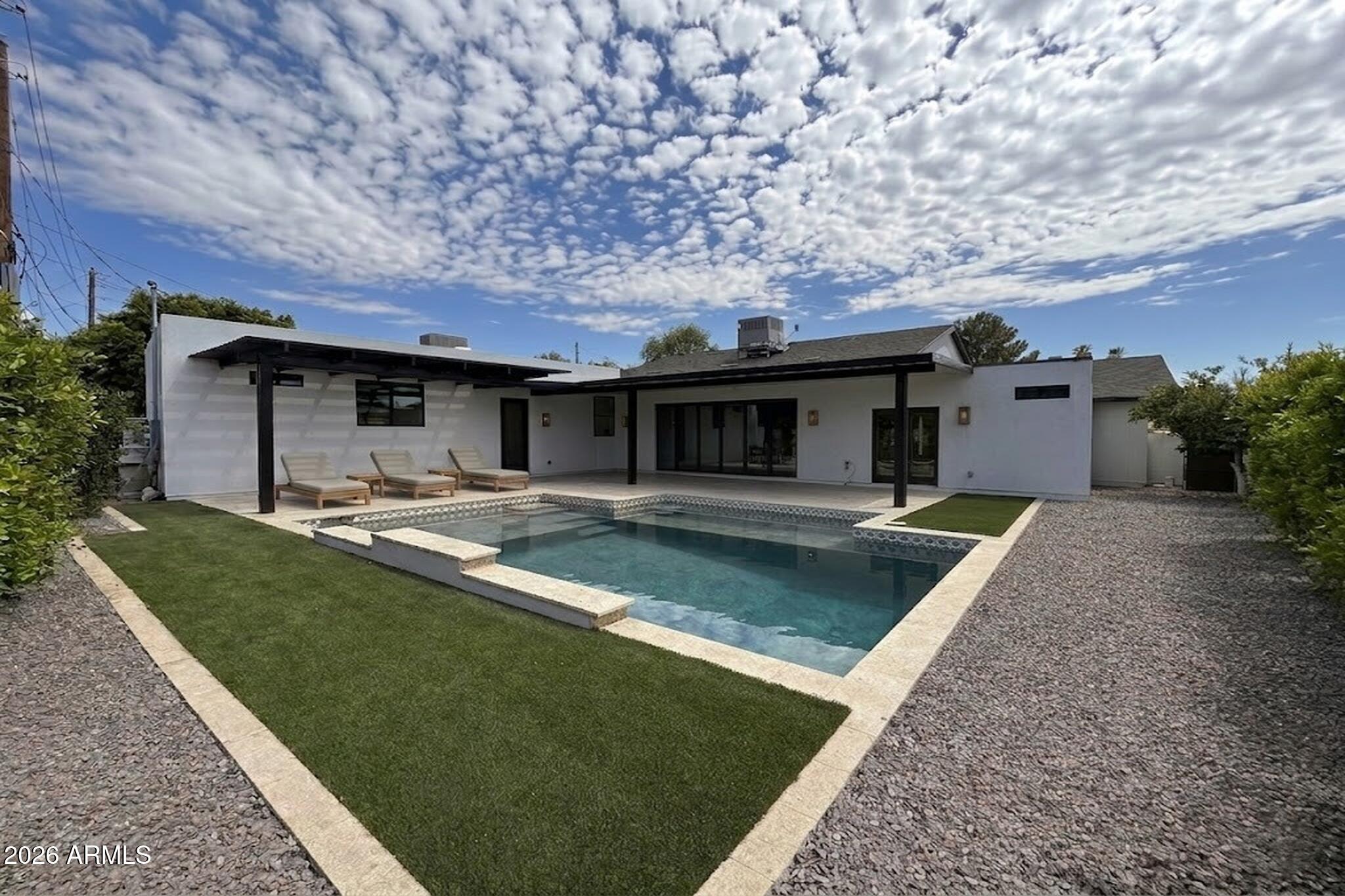 4348 E MITCHELL Drive