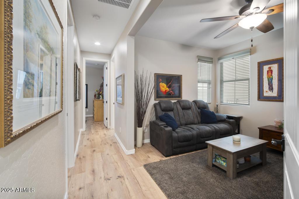12512 W LAMAR Court