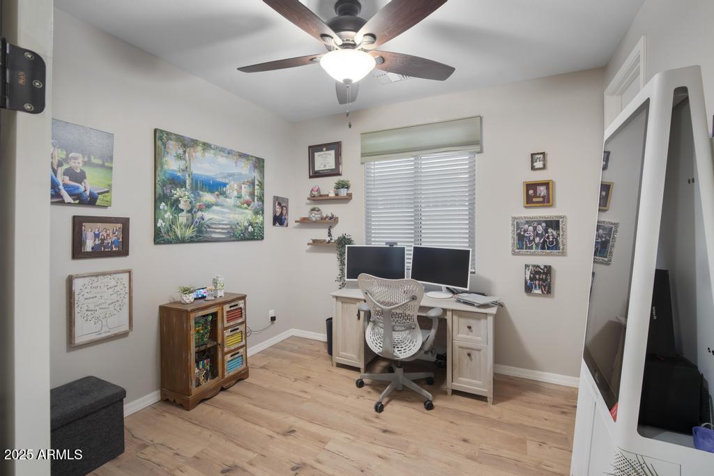 12512 W LAMAR Court