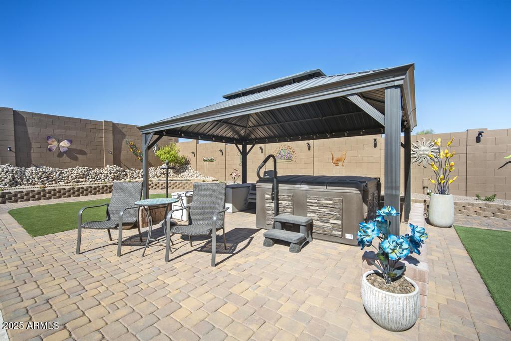 12512 W LAMAR Court