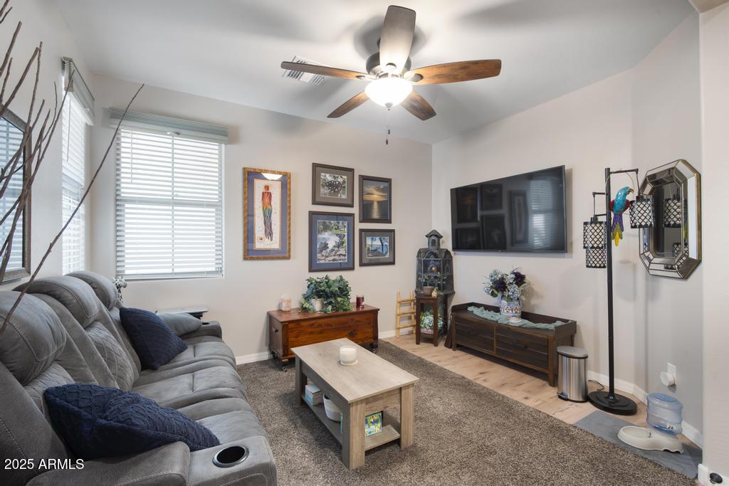 12512 W LAMAR Court