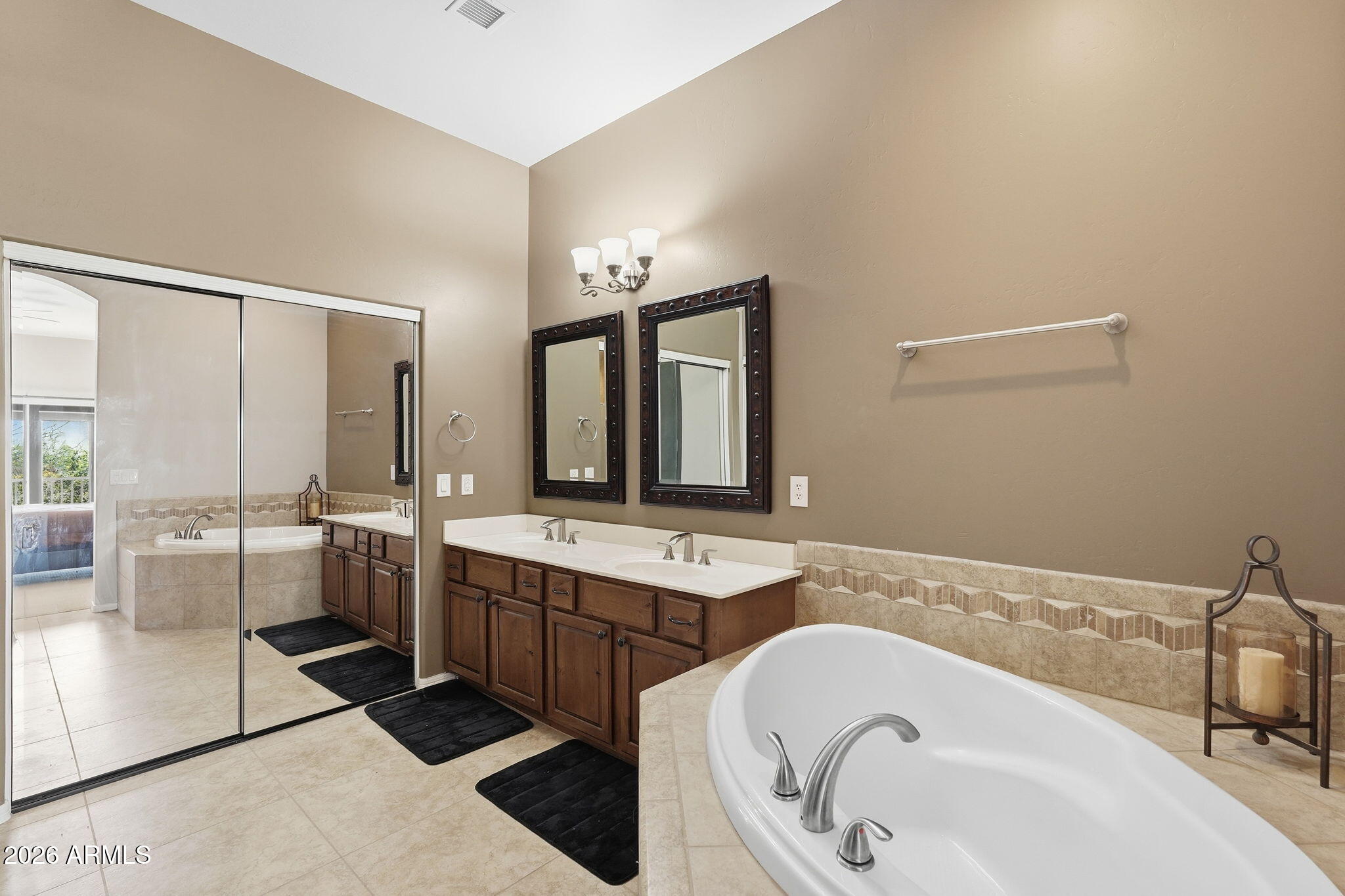 6202 E MCKELLIPS Road 11