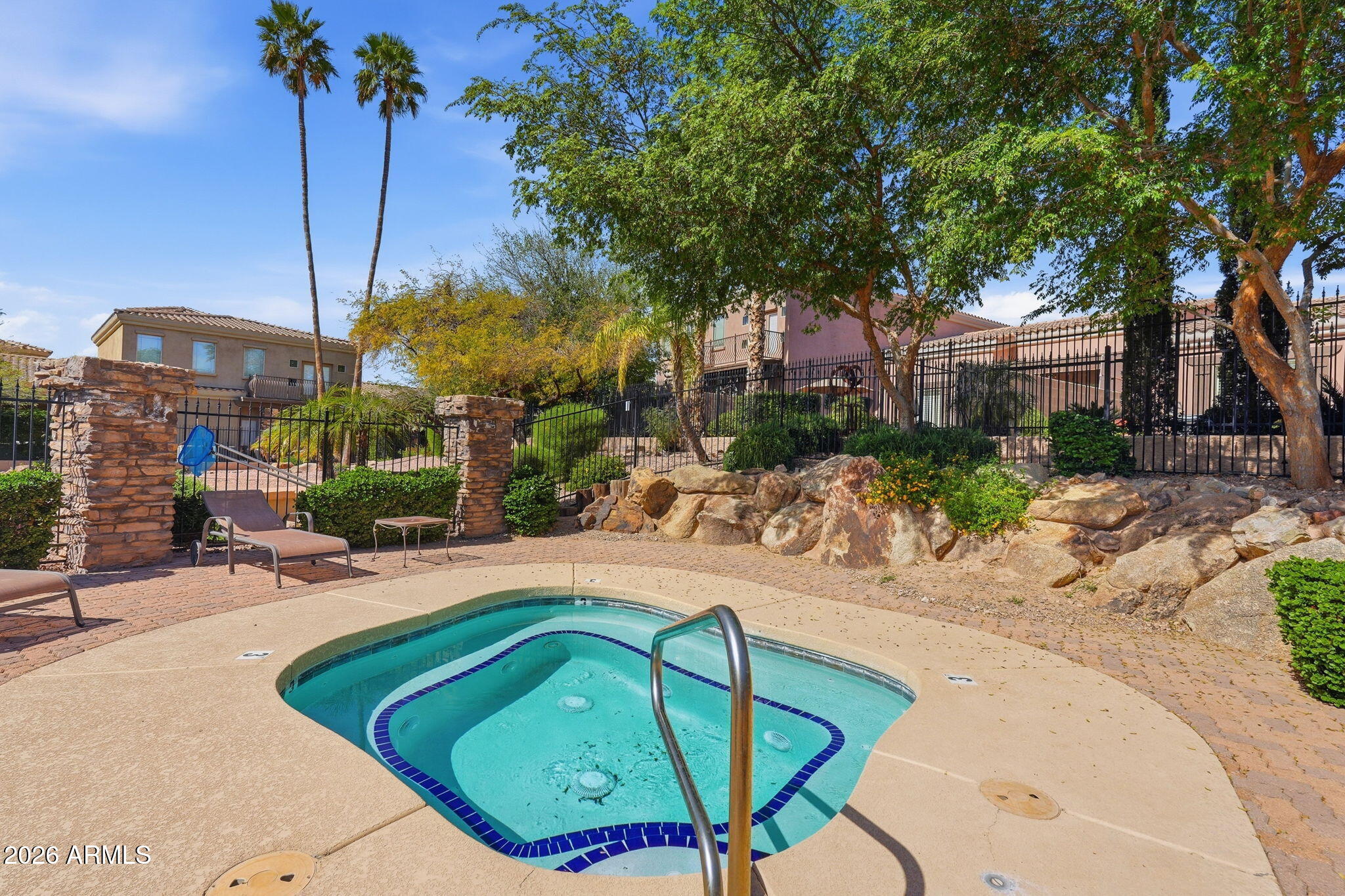 6202 E MCKELLIPS Road 11