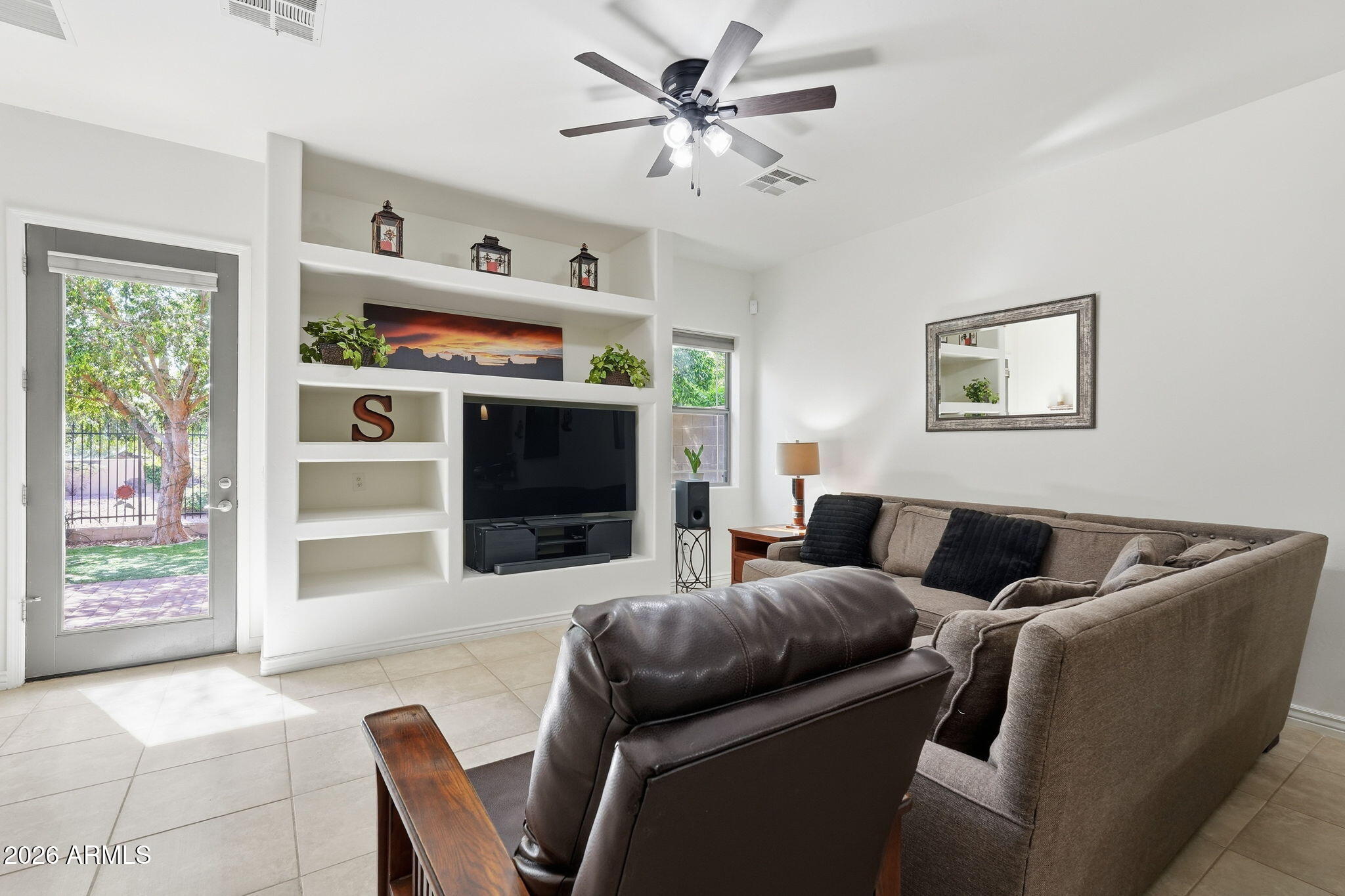 6202 E MCKELLIPS Road 11