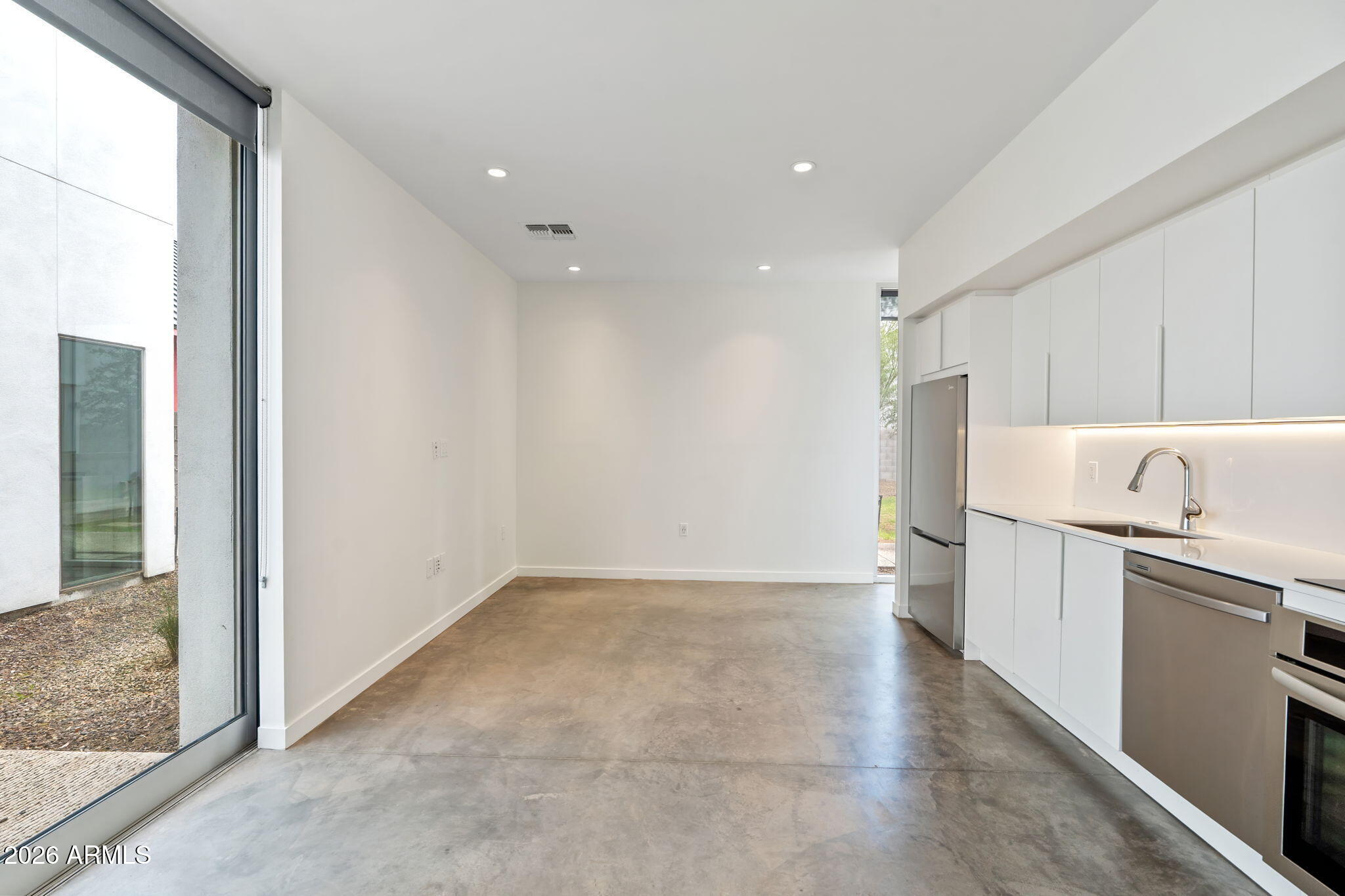 1337 E Polk Street 7