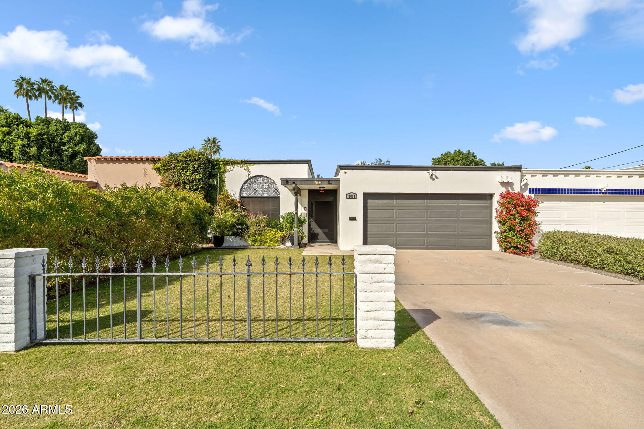 2614 E OSBORN Road