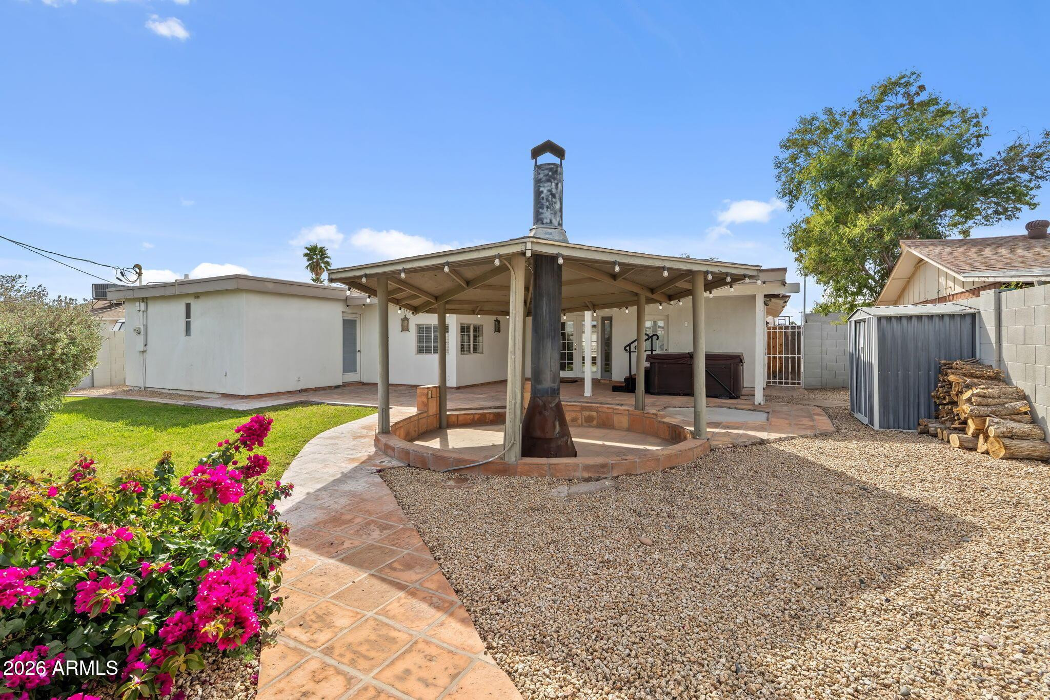 3007 N 84TH Place