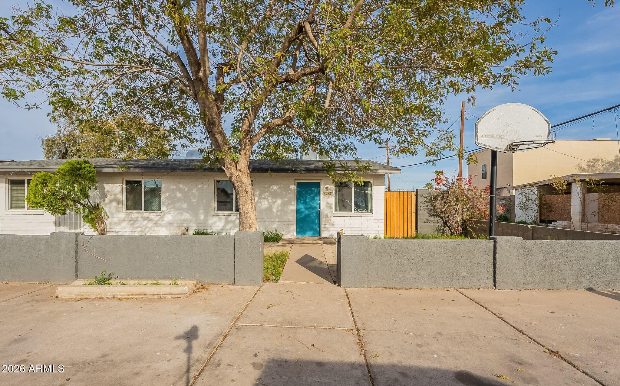 1021 N HAROLD Street