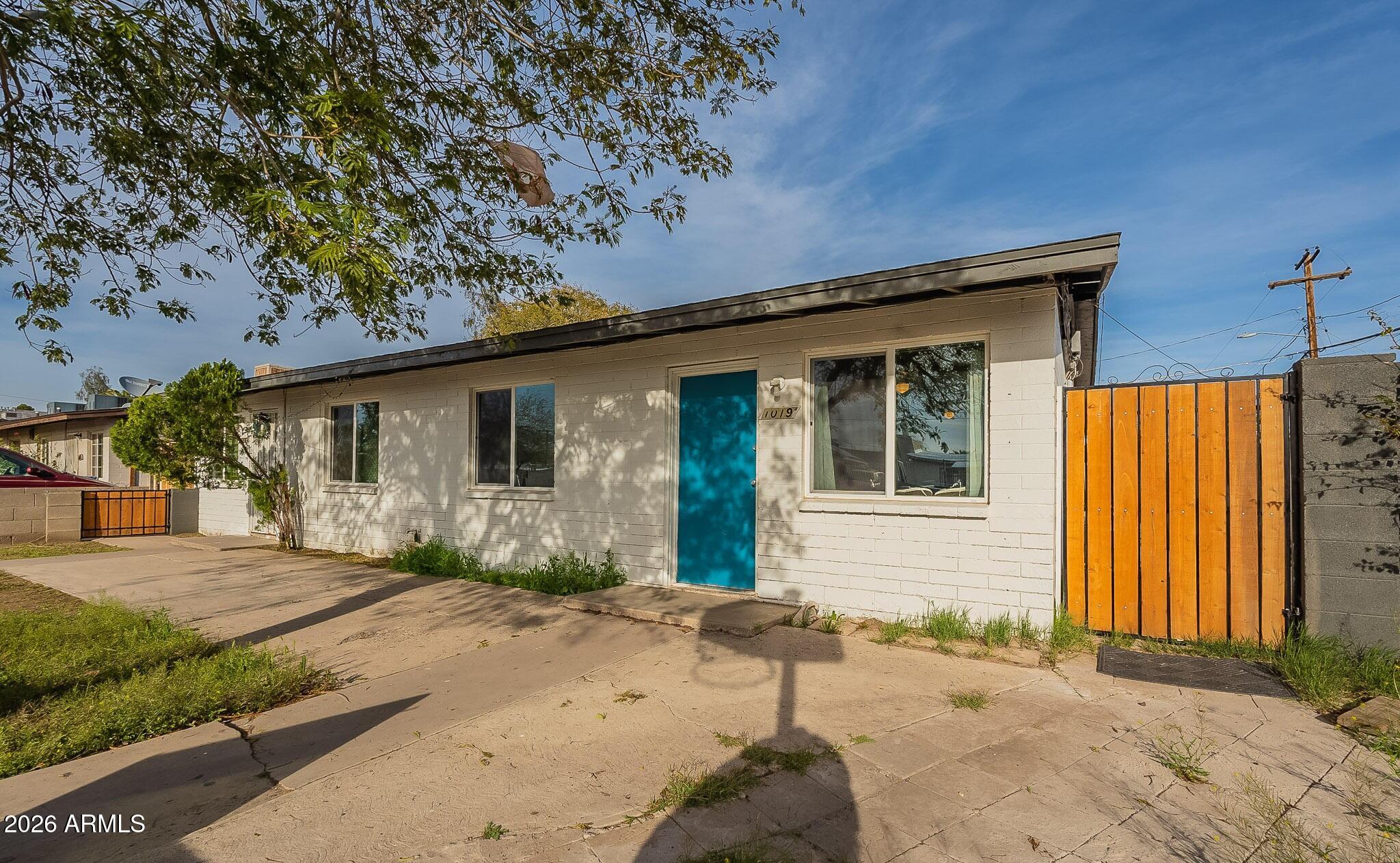 1021 N HAROLD Street