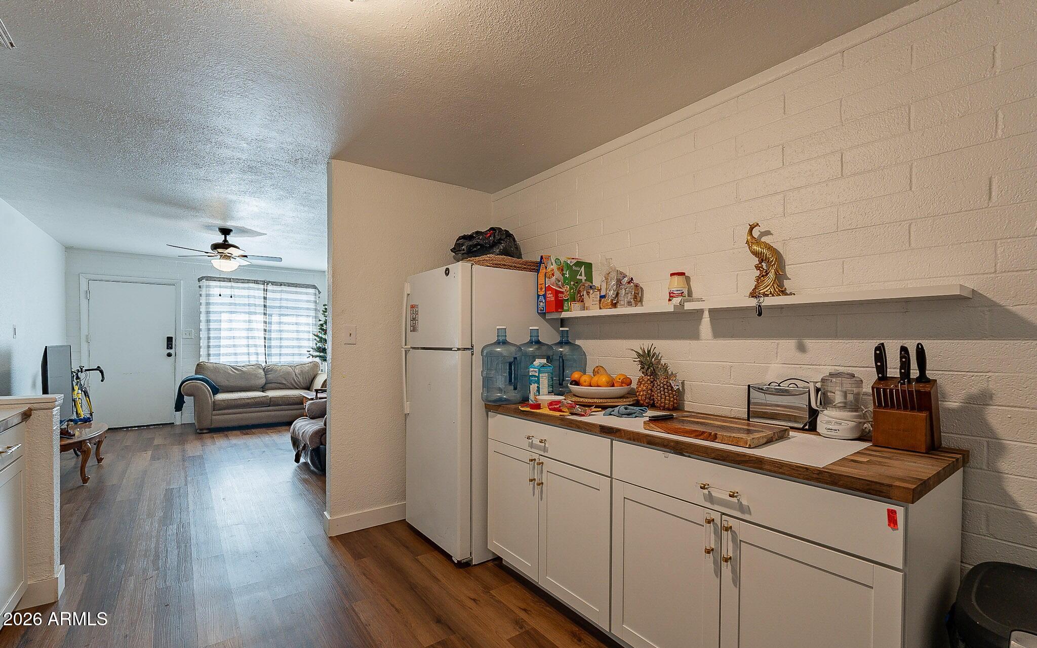 1021 N HAROLD Street