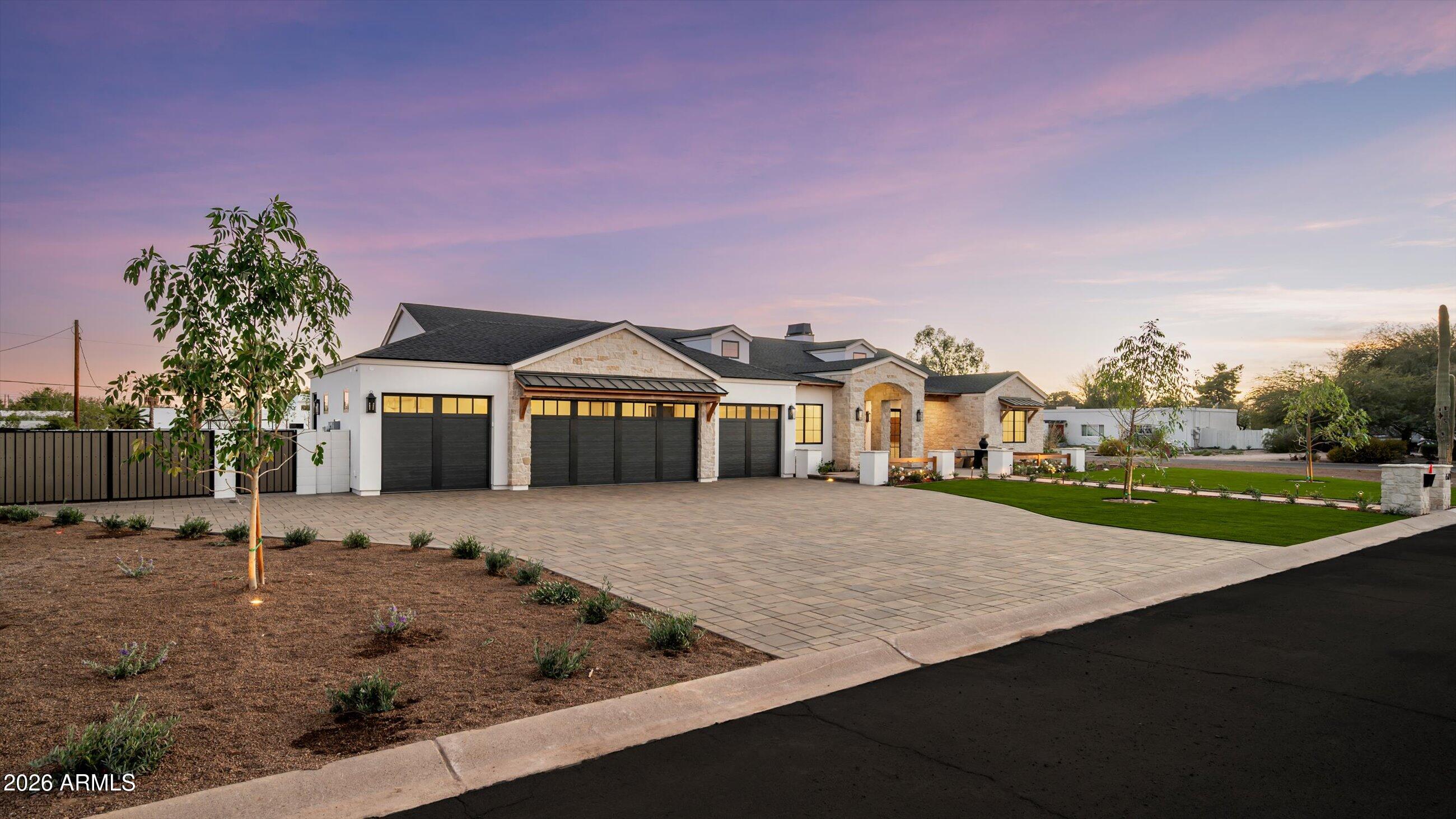 6711 E JENAN Drive