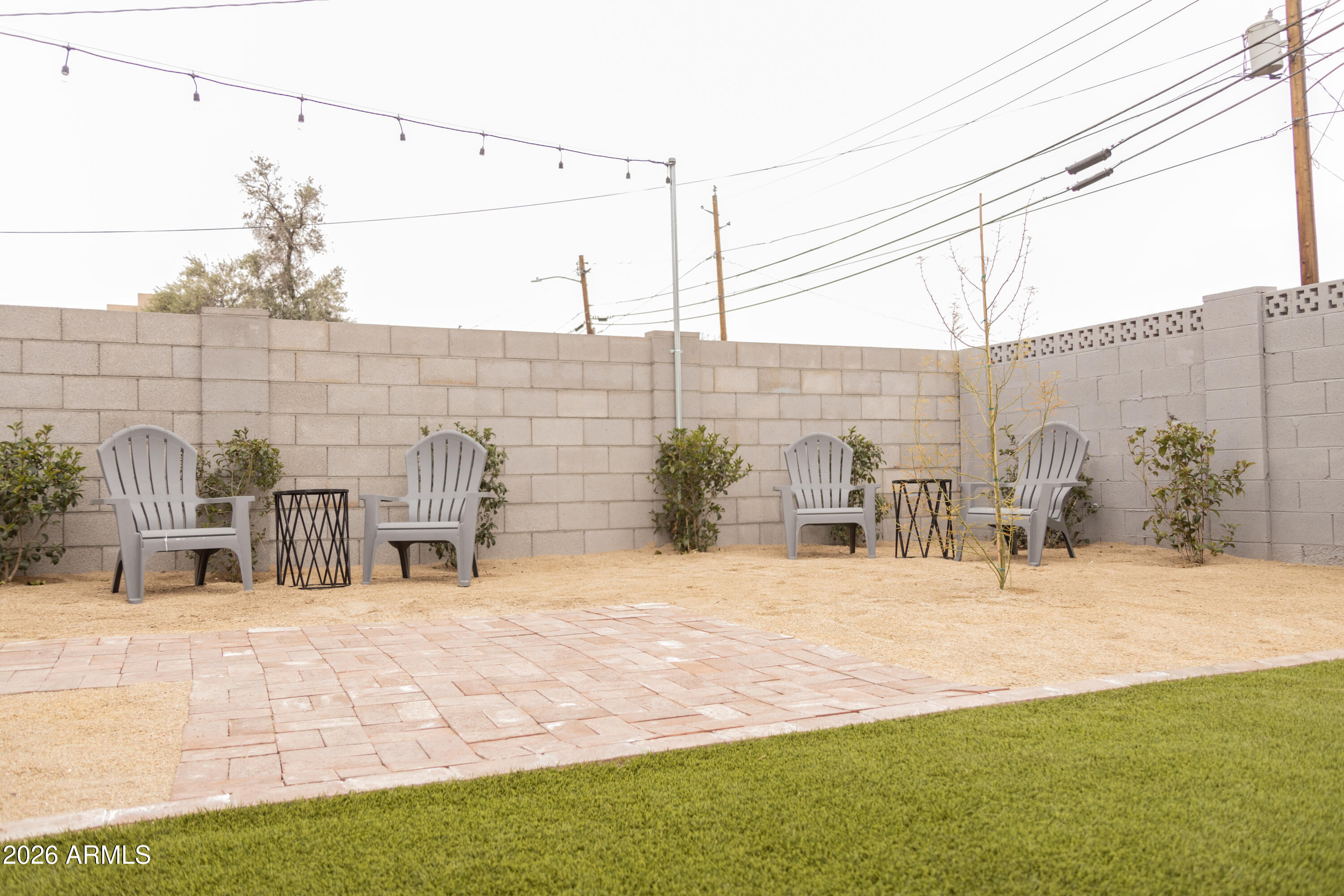 1502 W MONROE Street