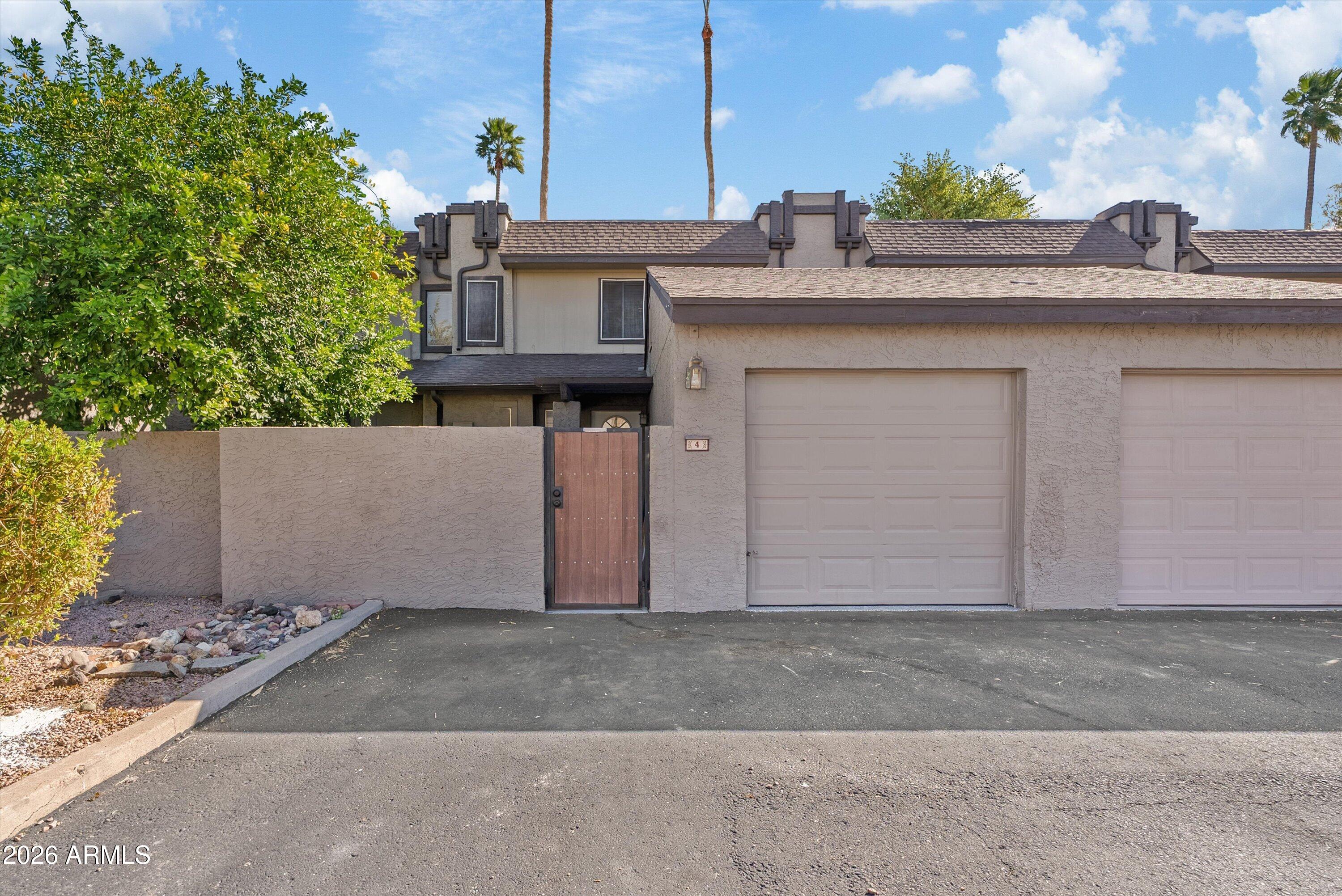2232 W LINDNER Avenue 4