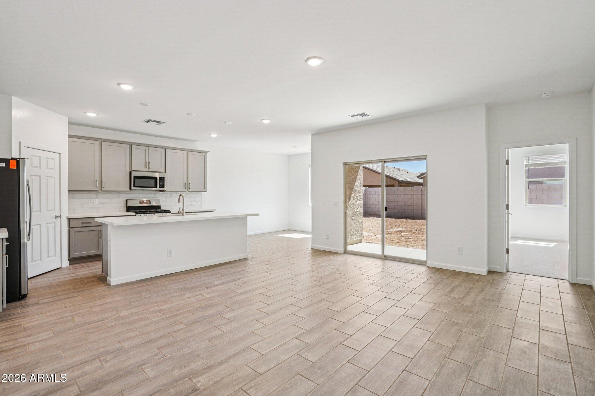 47637 W KENNER Drive