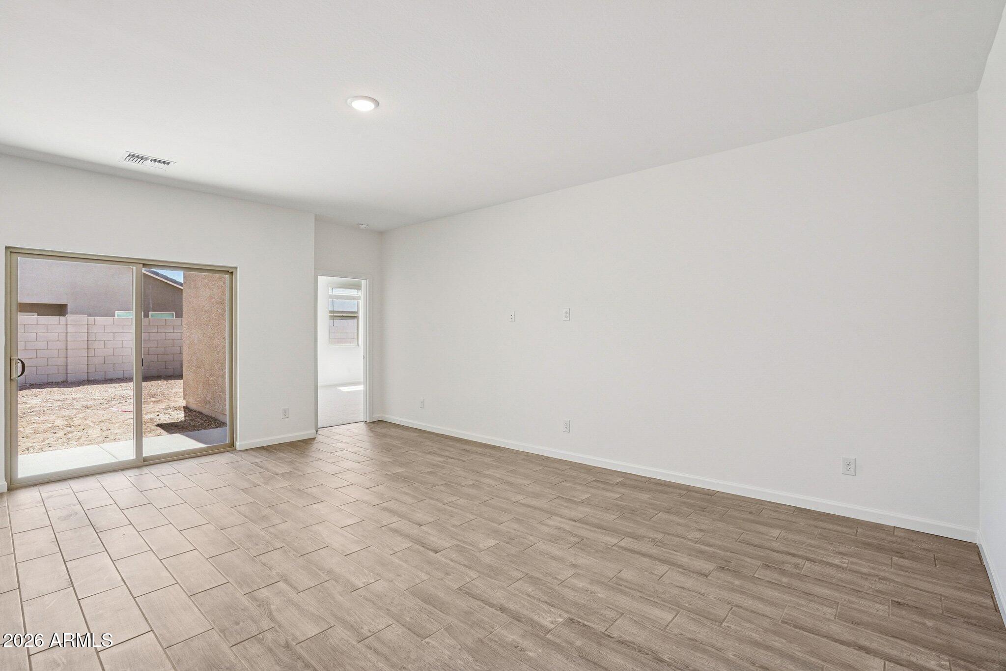 47637 W KENNER Drive