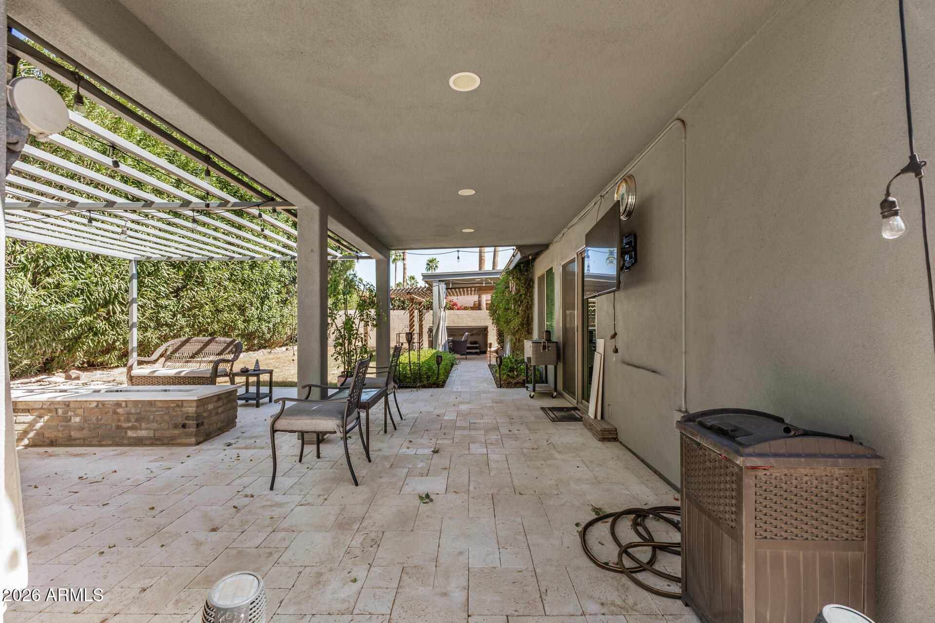 10710 E CLINTON Street