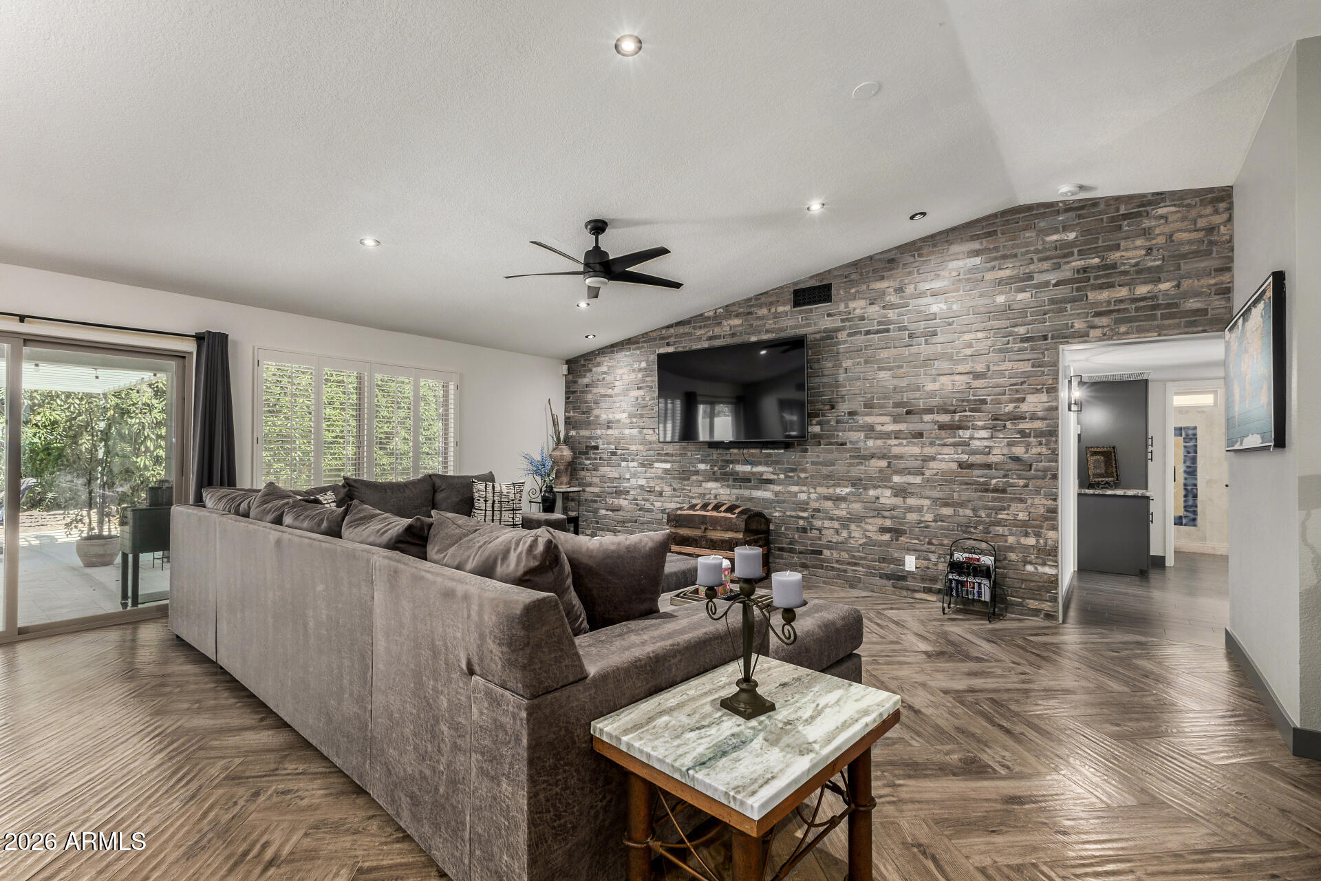 10710 E CLINTON Street