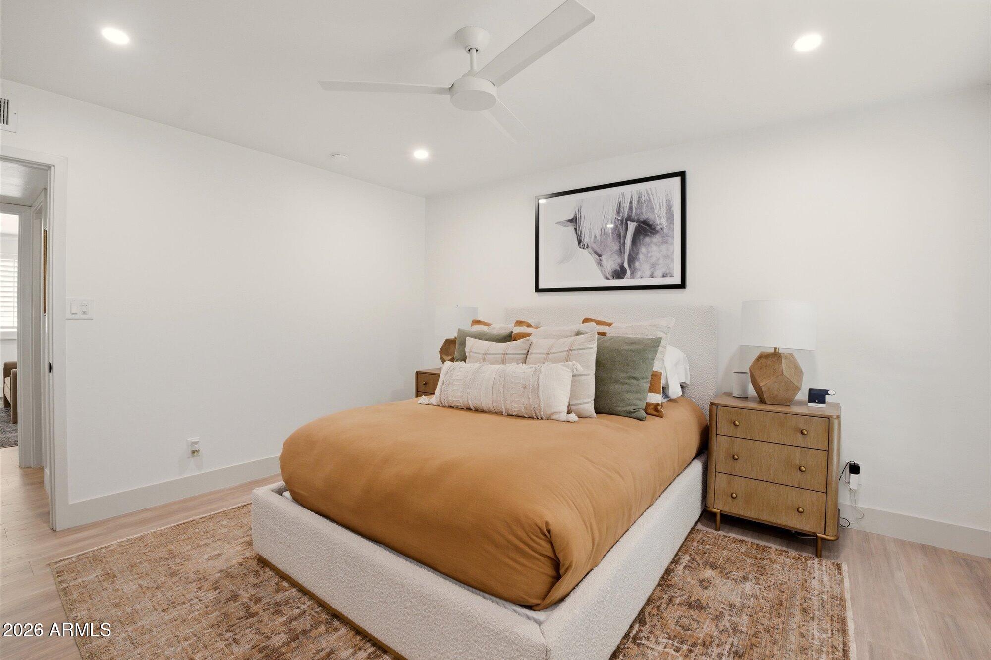 3702 E MONTEROSA Street 6