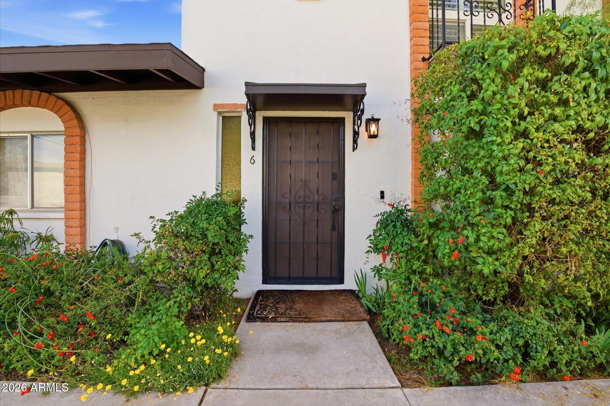 3702 E MONTEROSA Street 6