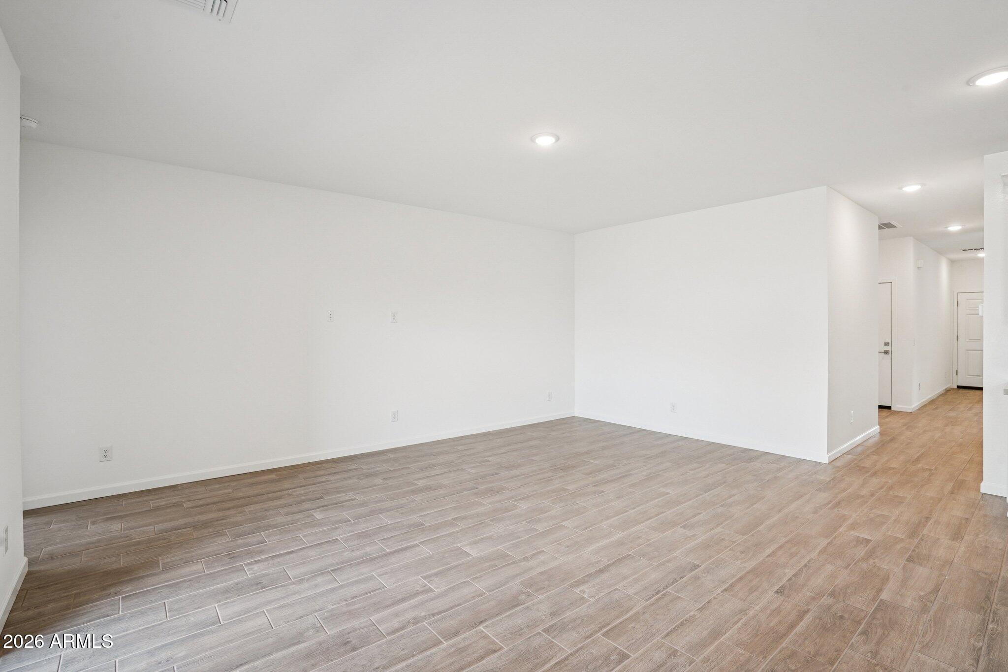 47624 W KENNER Drive