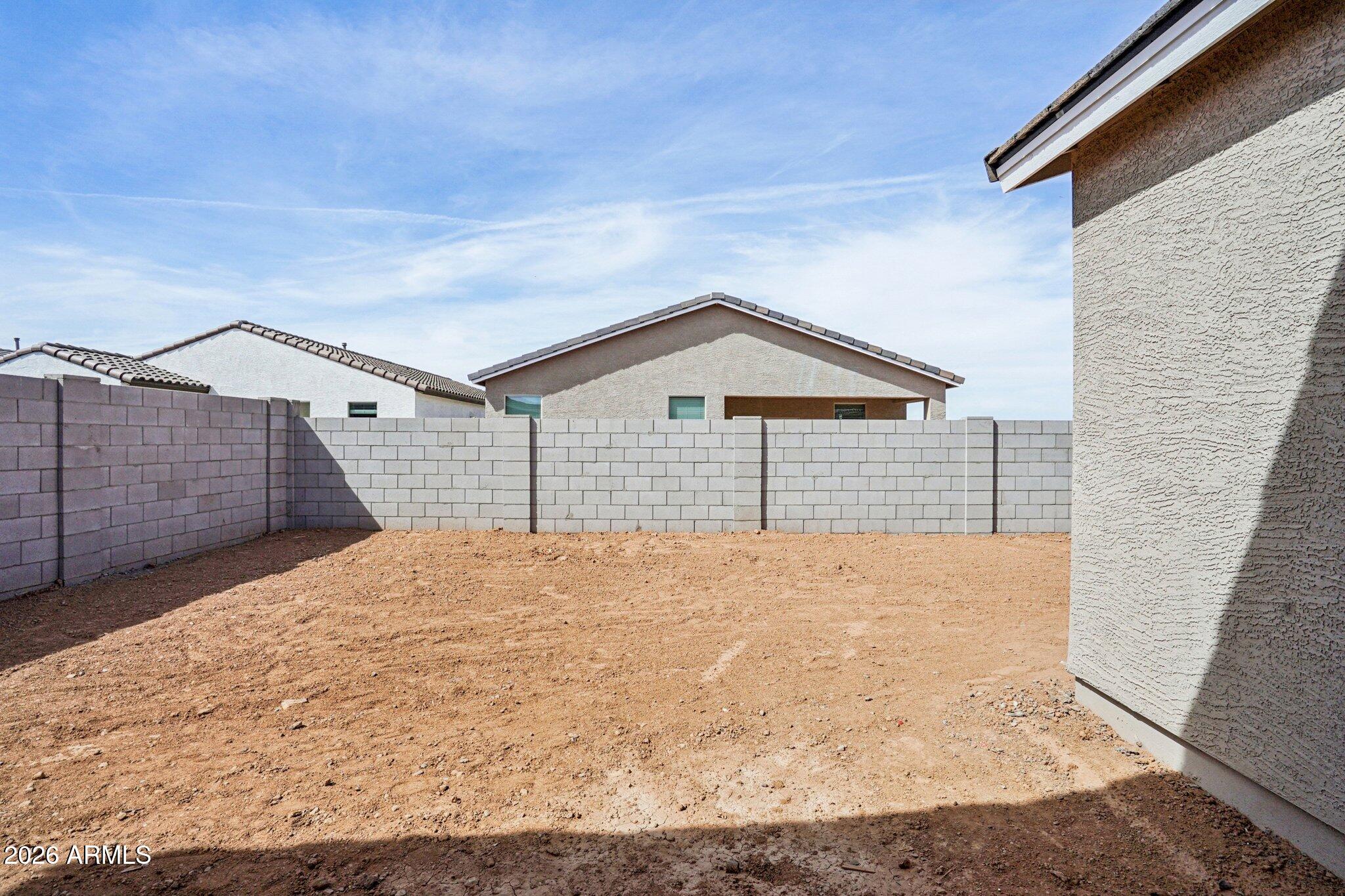 47624 W KENNER Drive